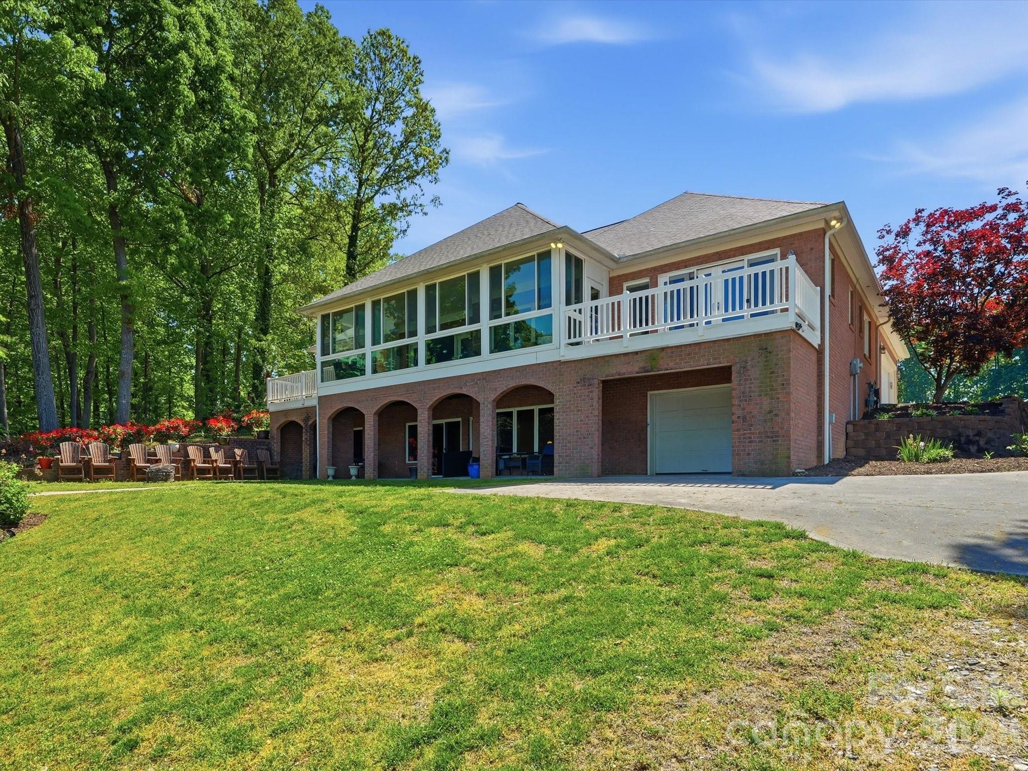 154 Quail Hollow Drive — Kings Mountain