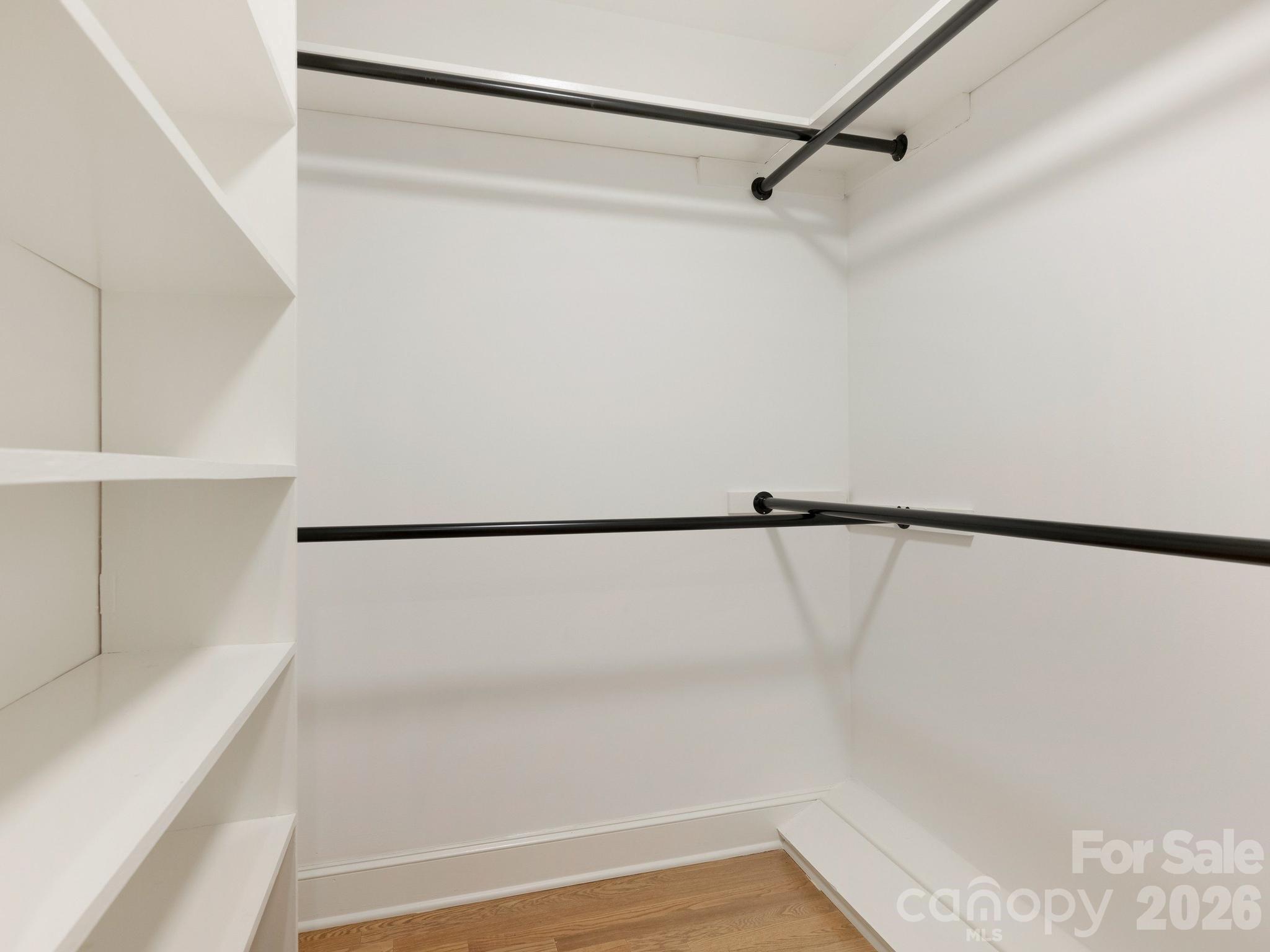 2738 Beverwyck Road — Charlotte
