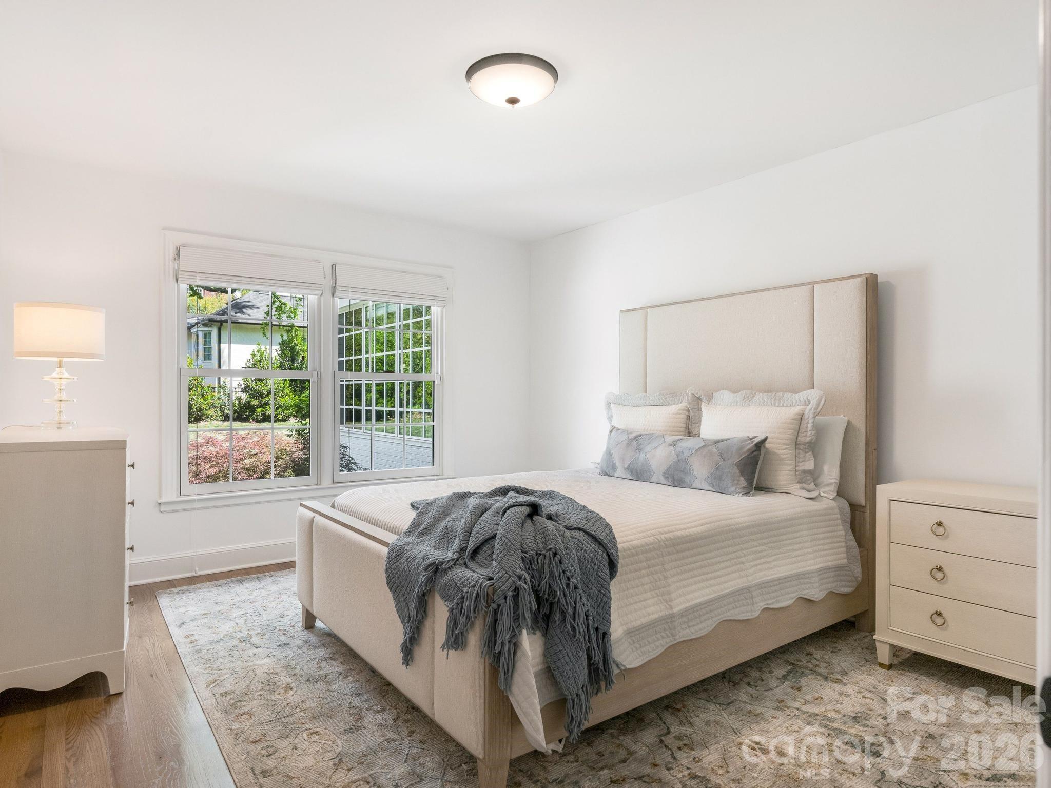 2738 Beverwyck Road — Charlotte
