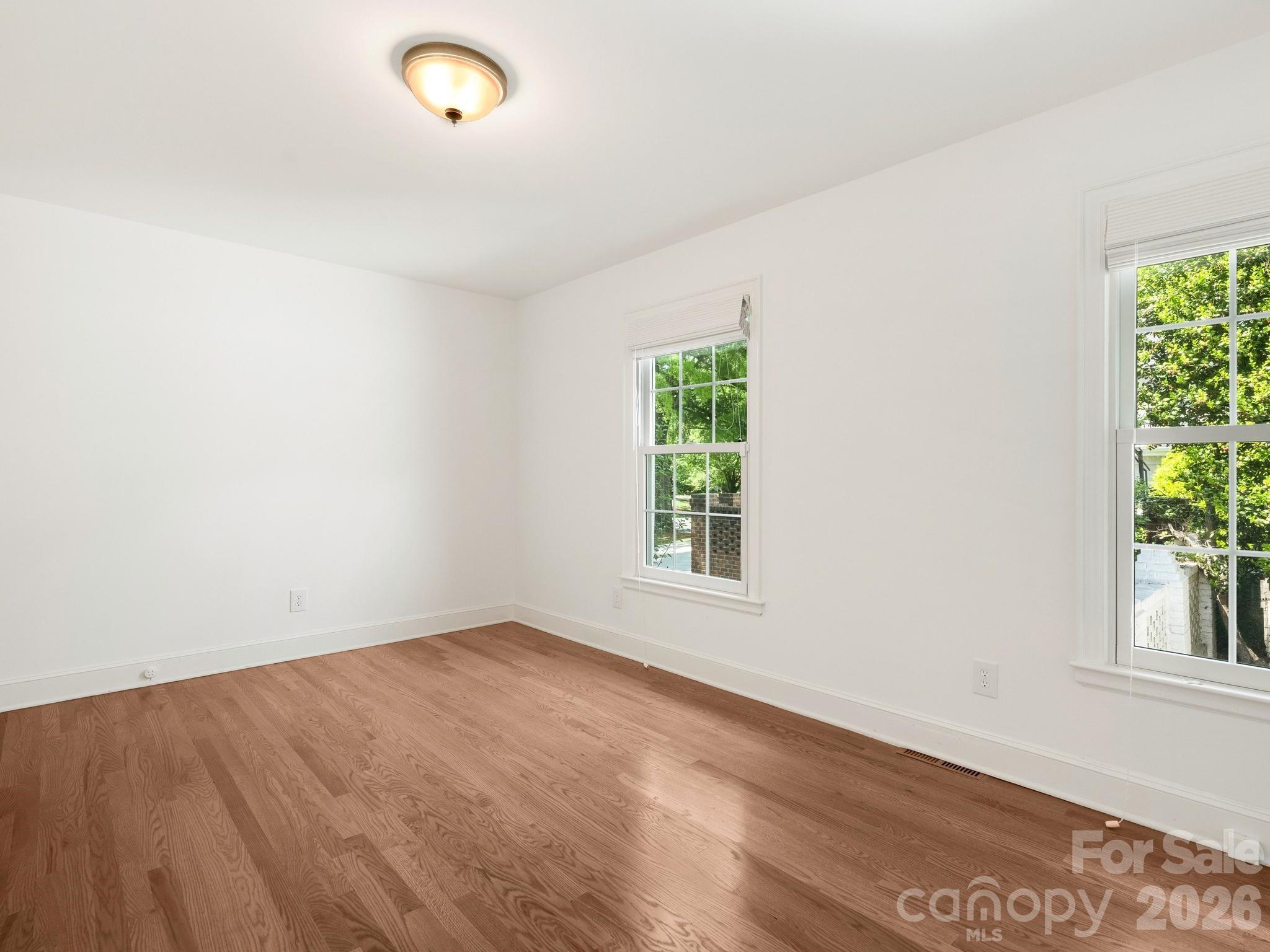2738 Beverwyck Road — Charlotte