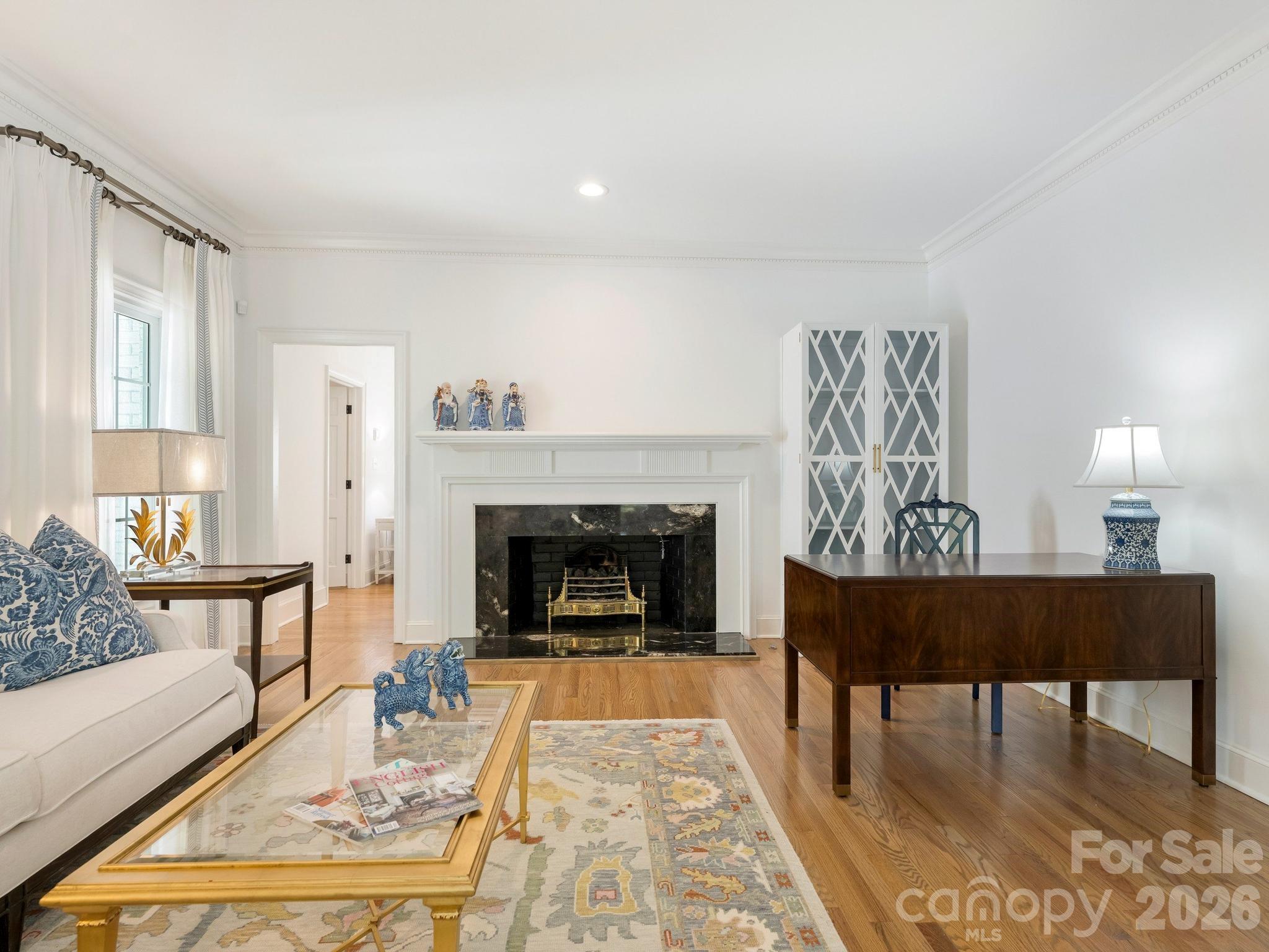 2738 Beverwyck Road — Charlotte