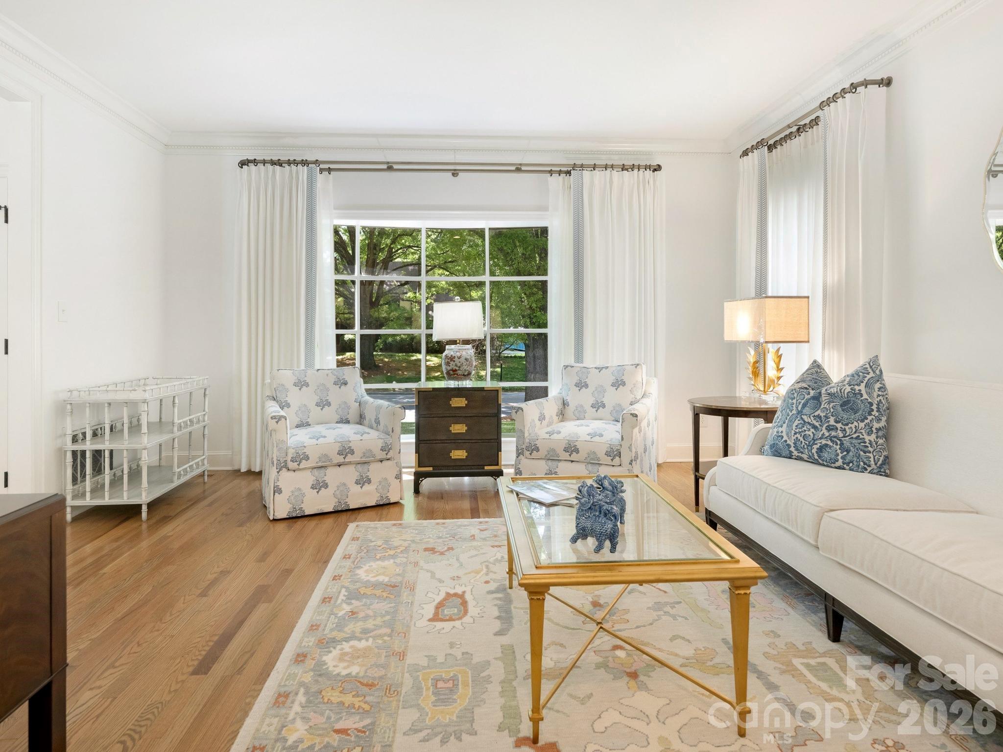 2738 Beverwyck Road — Charlotte