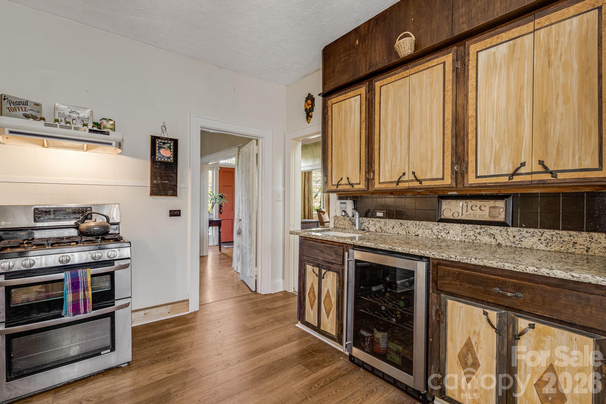 29 Walnut Street — Hot Springs
