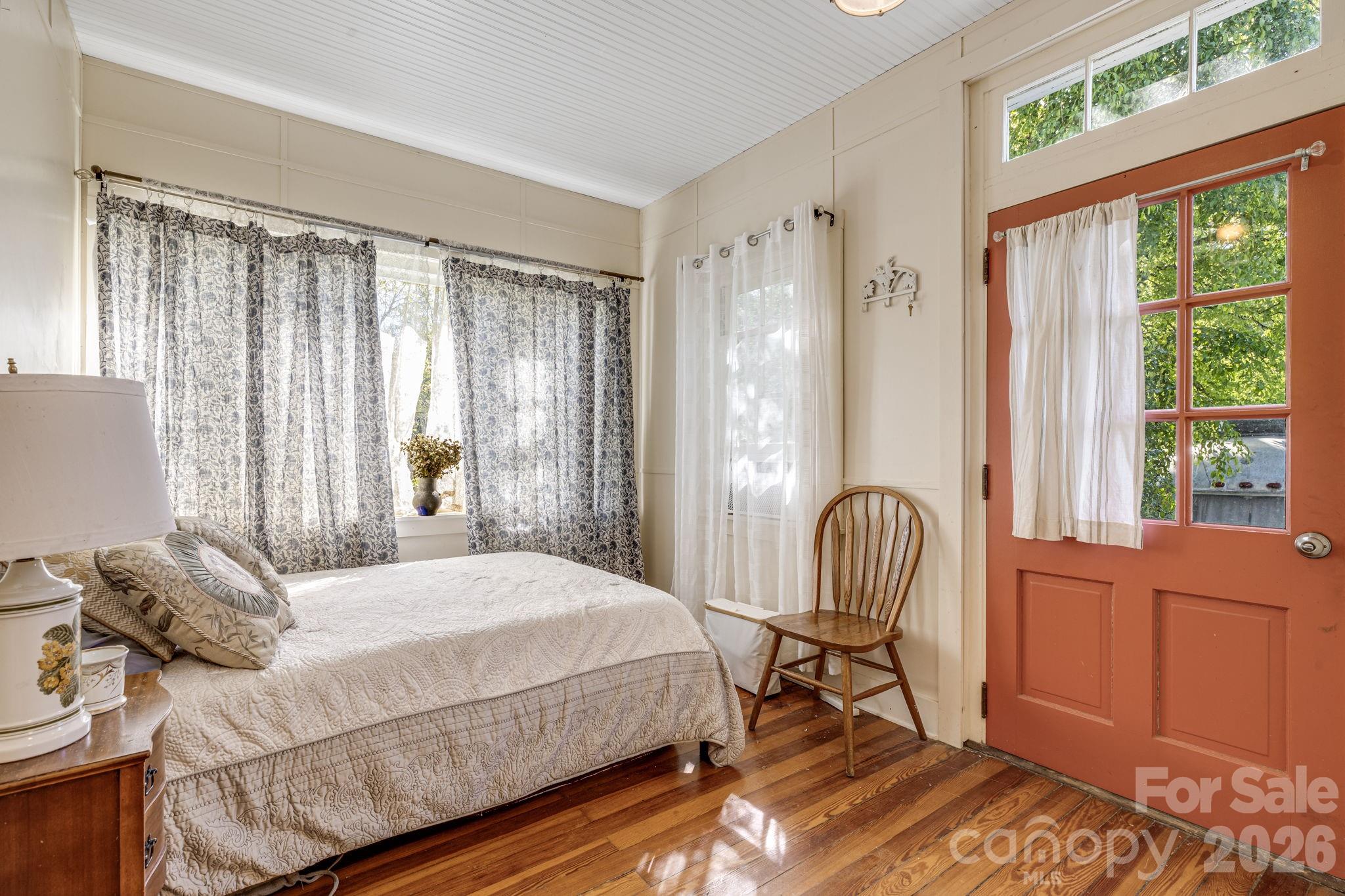 29 Walnut Street — Hot Springs
