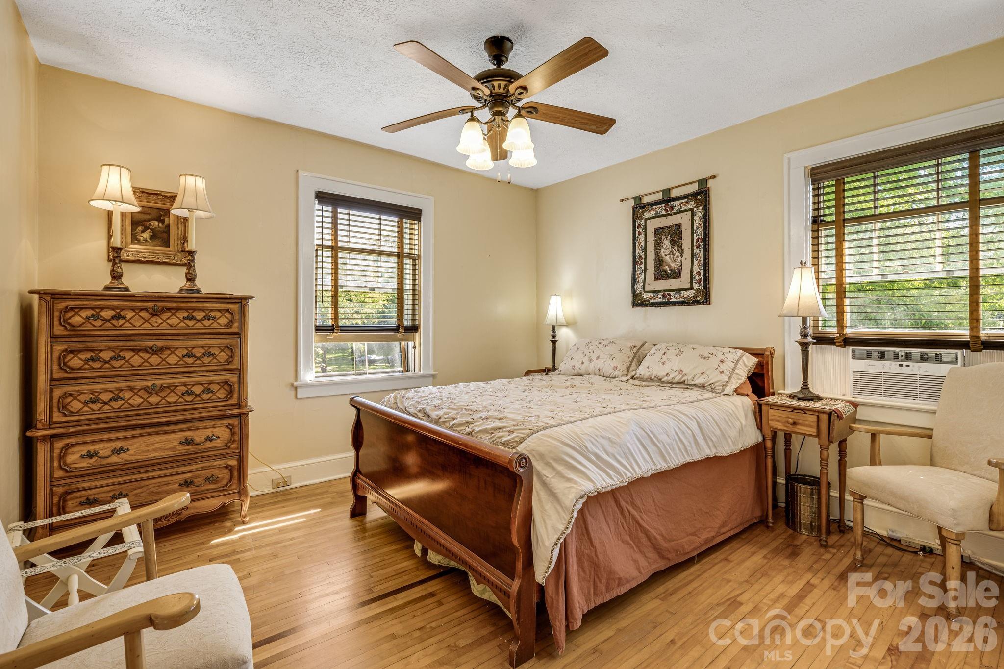 29 Walnut Street — Hot Springs