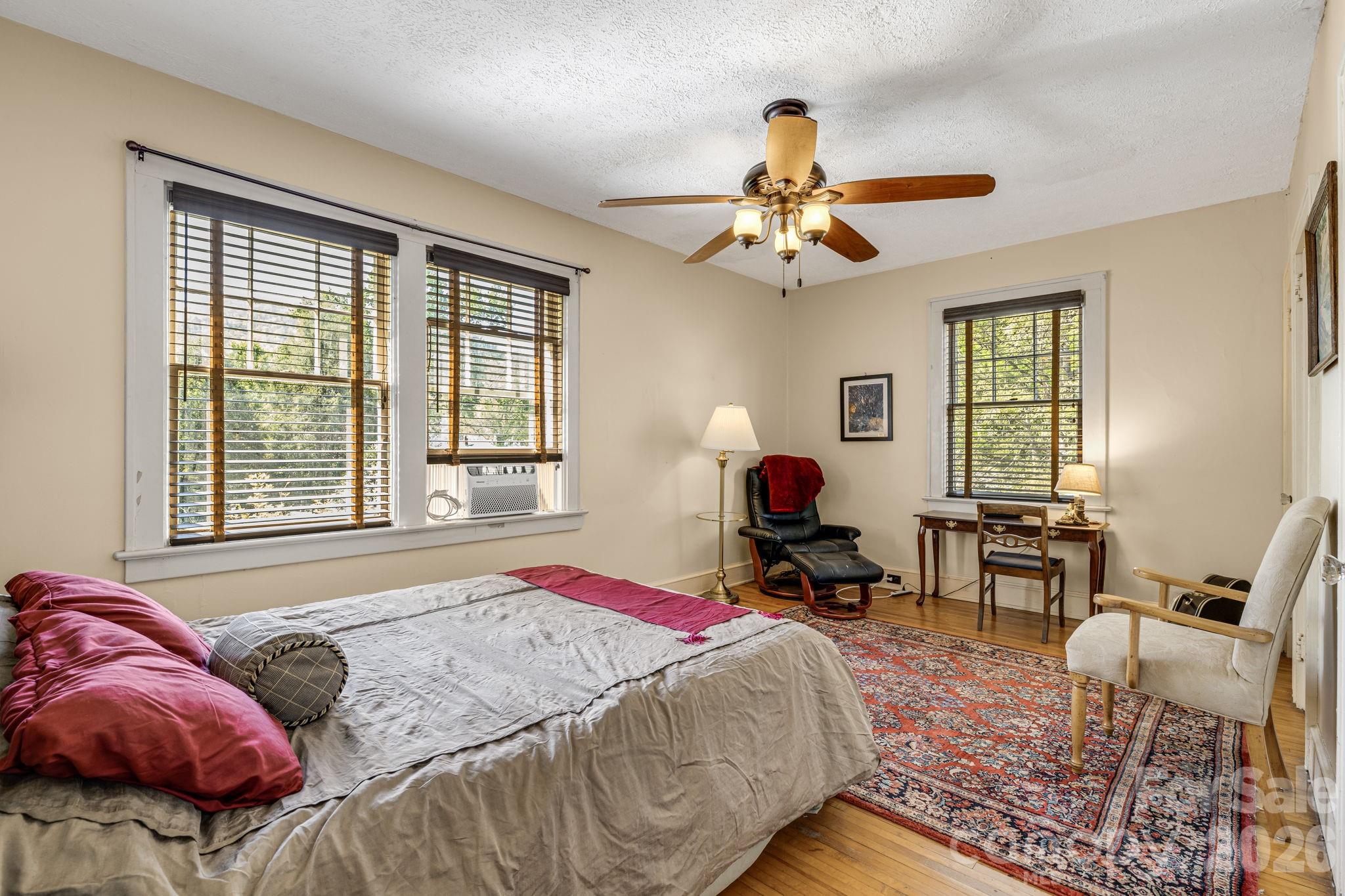29 Walnut Street — Hot Springs