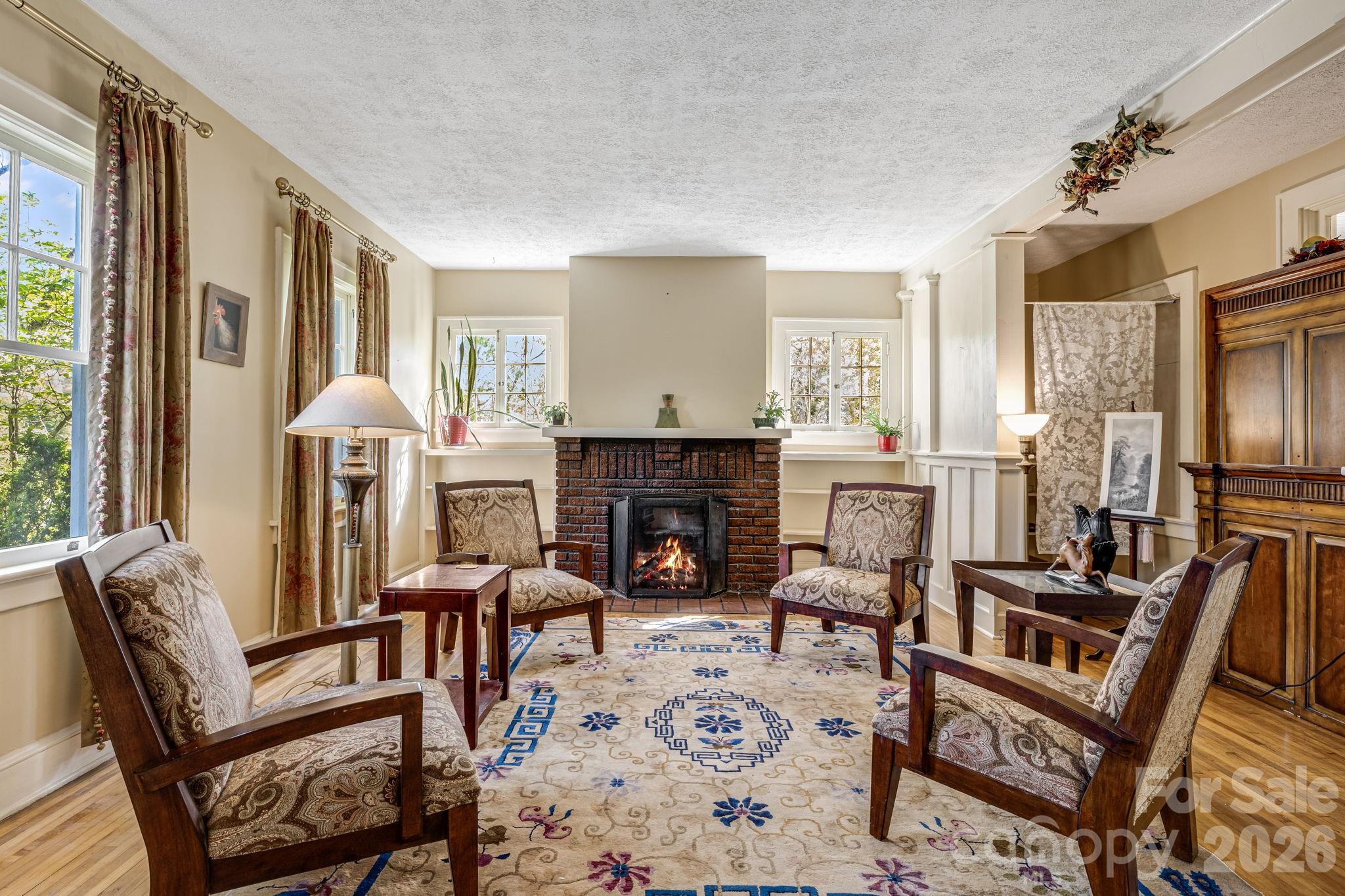 29 Walnut Street — Hot Springs