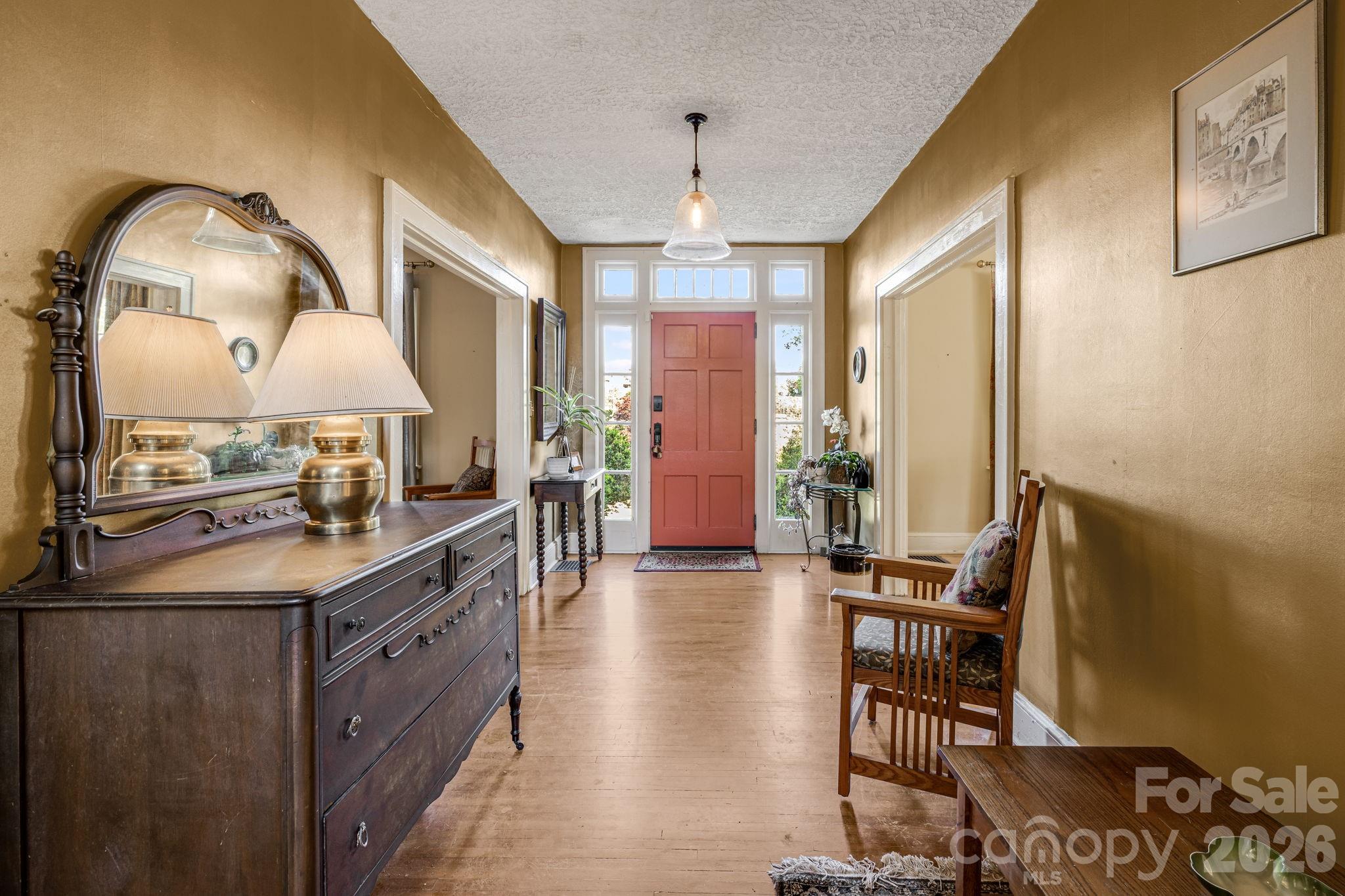 29 Walnut Street — Hot Springs