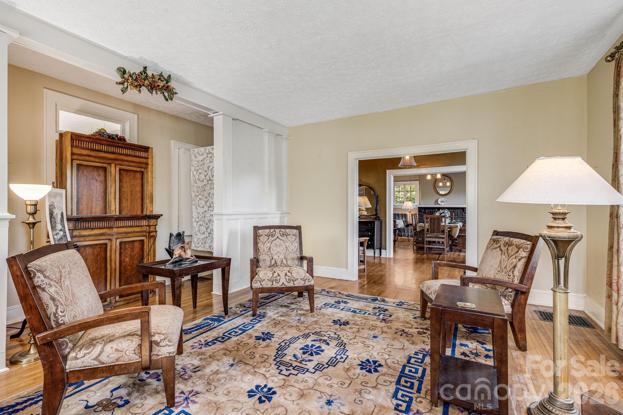 29 Walnut Street — Hot Springs
