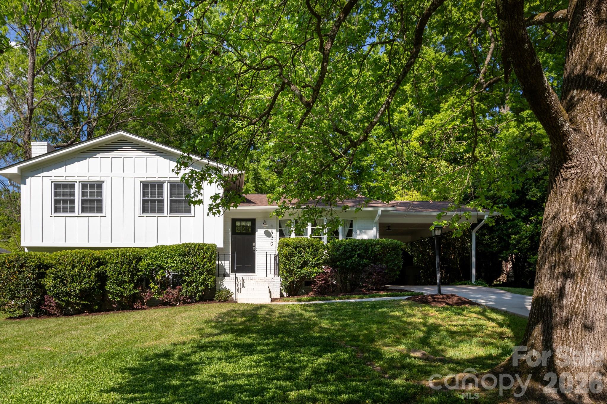 1530 Barberry Court — Charlotte