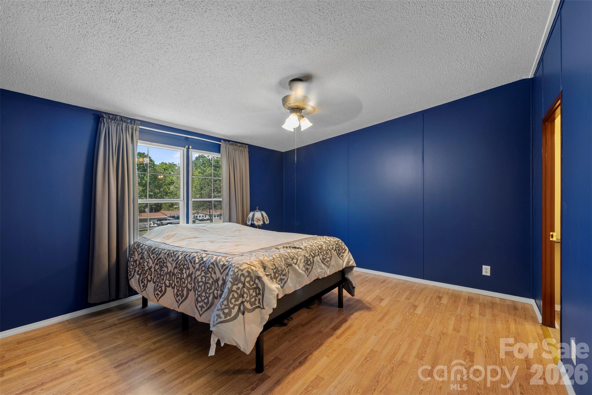 2095 Wildwood Drive — Hickory