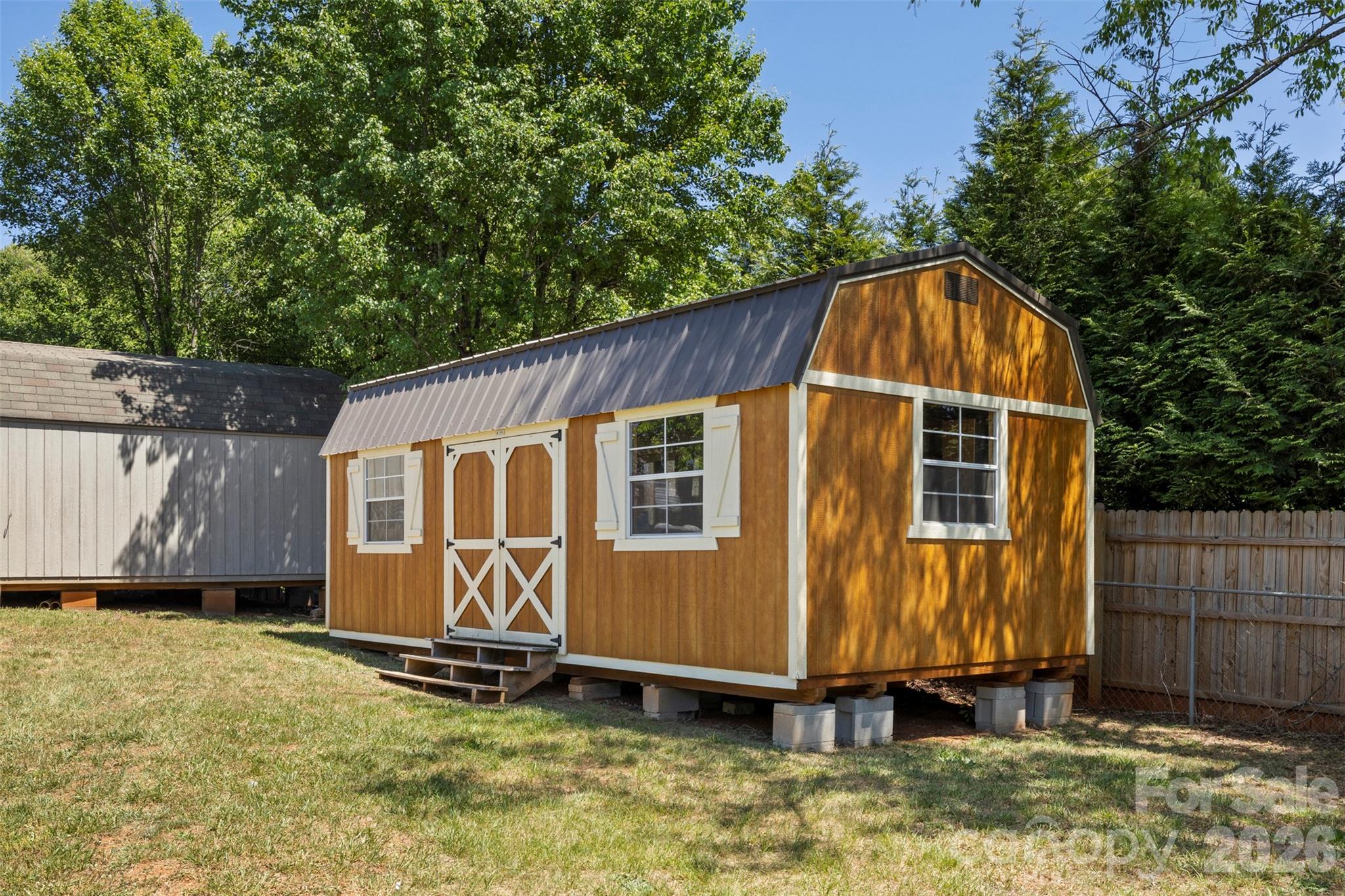 2095 Wildwood Drive — Hickory