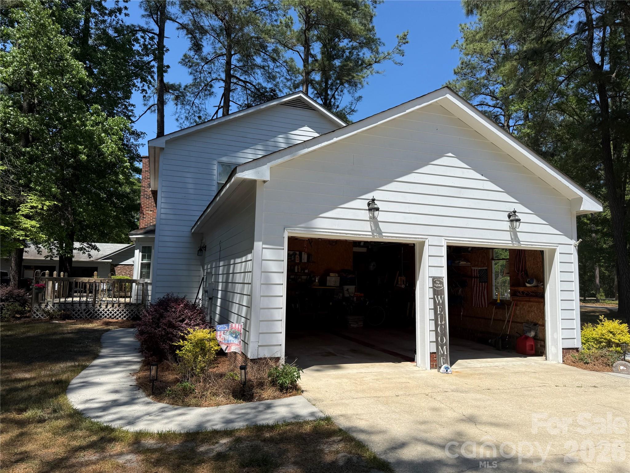 12760 Woodbridge Drive — Laurinburg