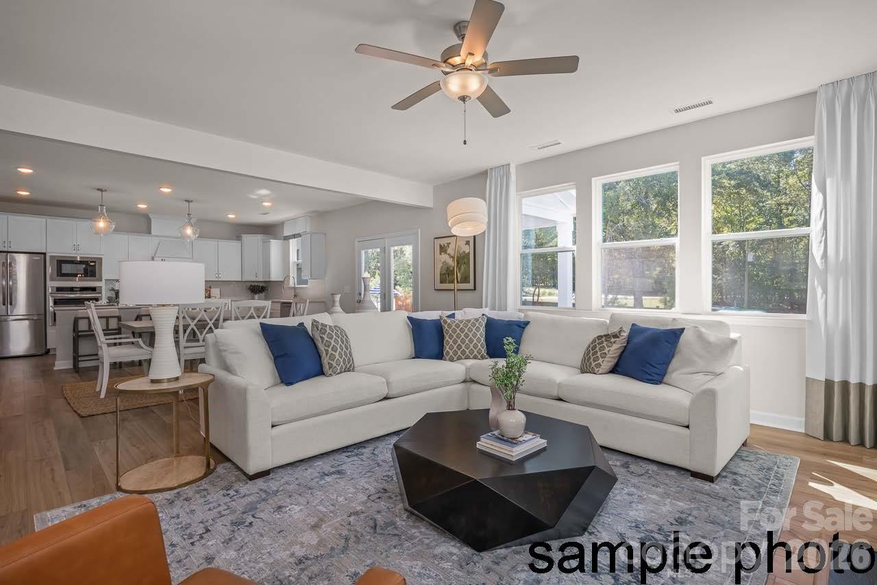 2929 audubon Ridge #33 — Belmont