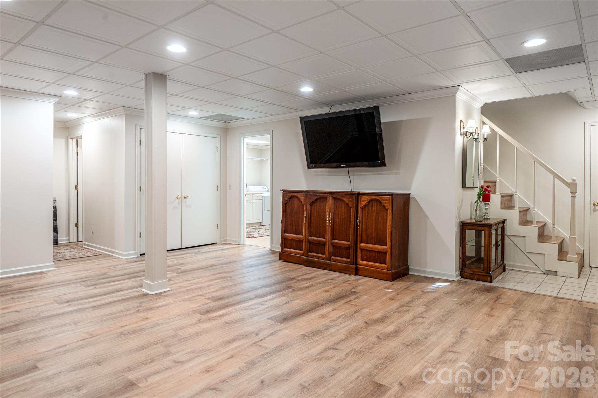 7 Cooper Cove S — Hendersonville