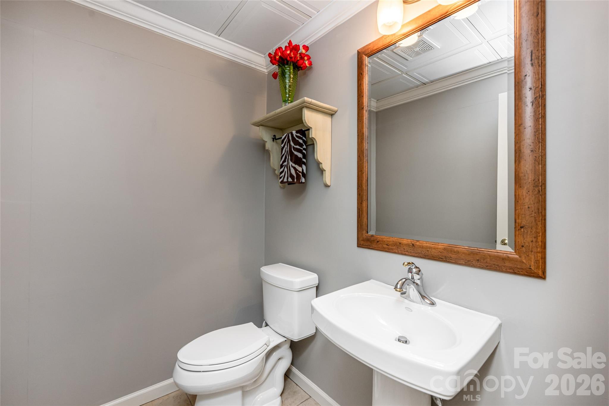 7 Cooper Cove S — Hendersonville