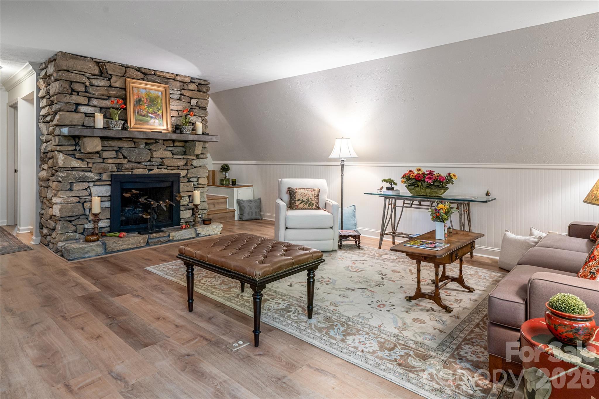 7 Cooper Cove S — Hendersonville