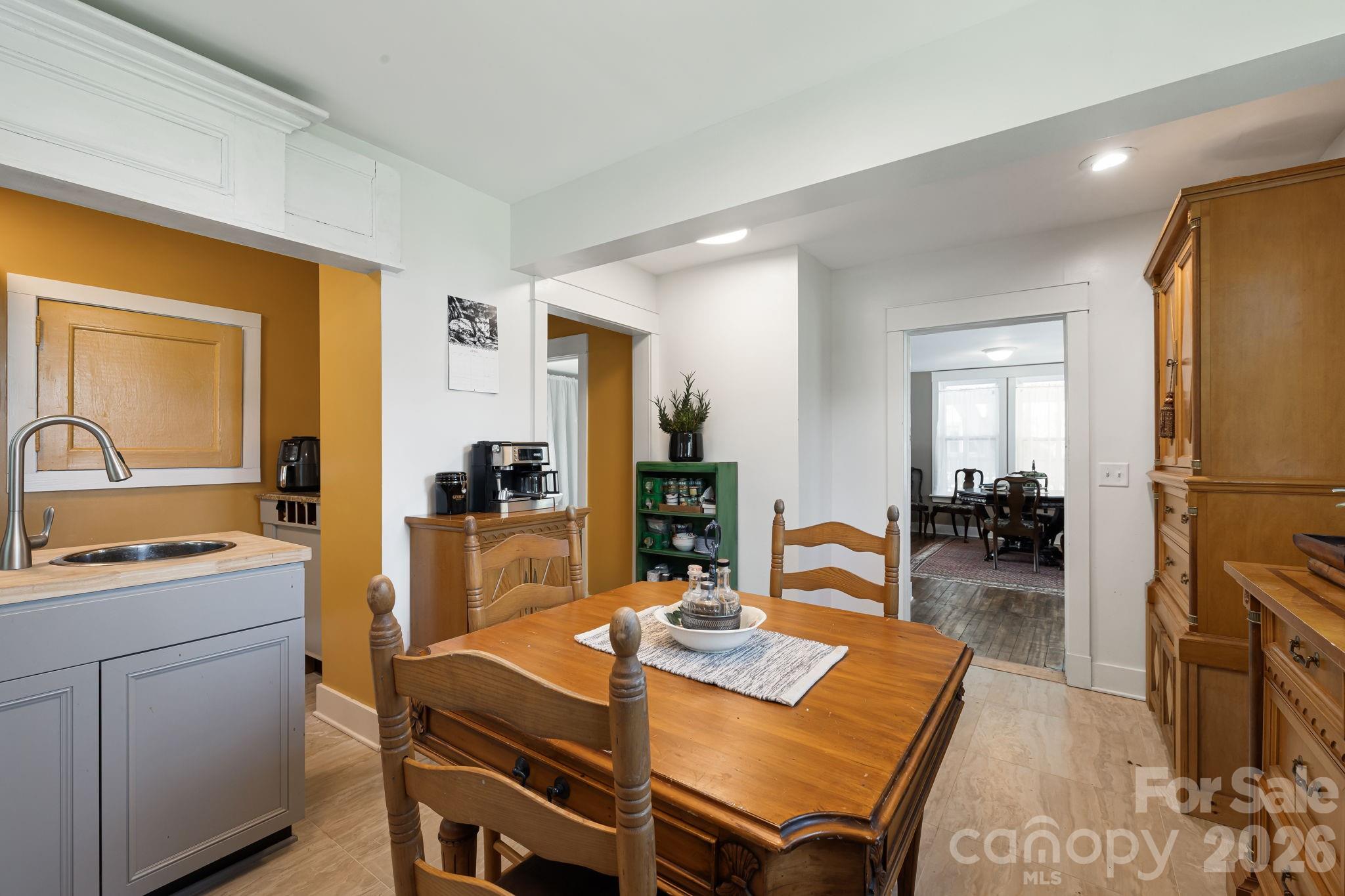 79 Walnut Street — Hot Springs