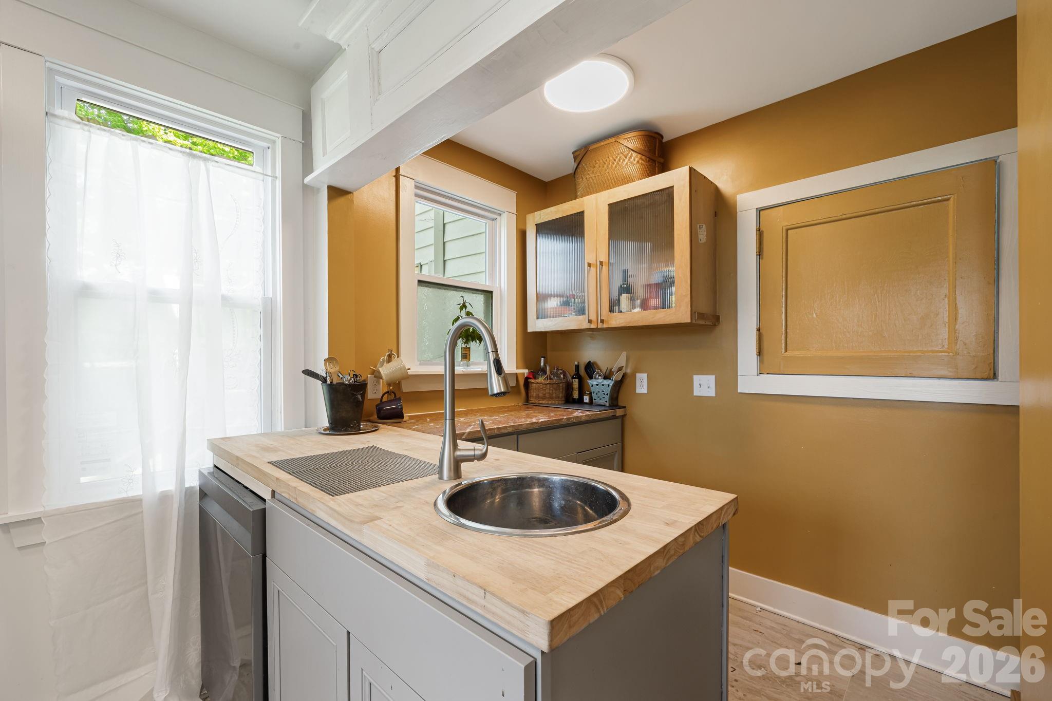 79 Walnut Street — Hot Springs