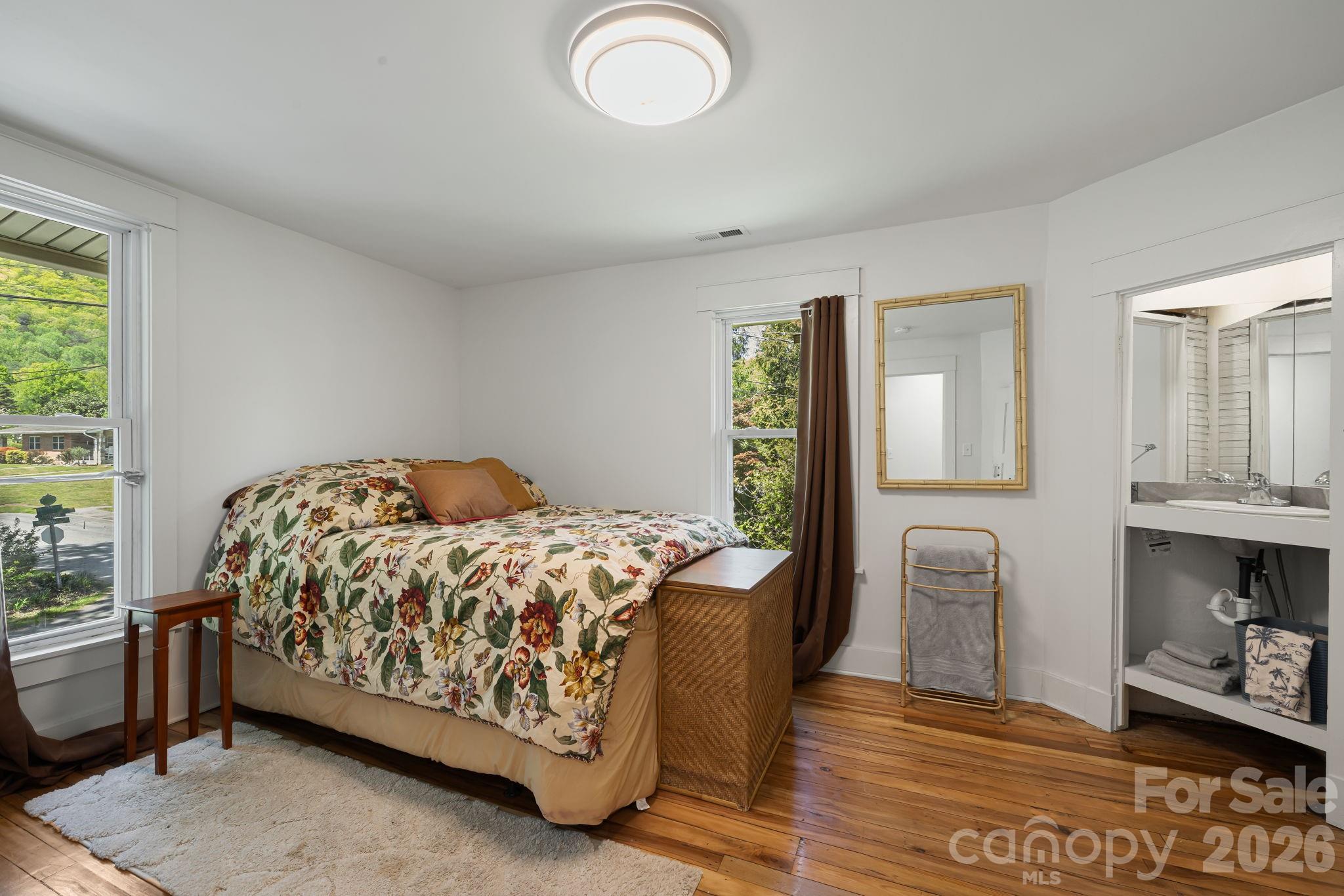 79 Walnut Street — Hot Springs