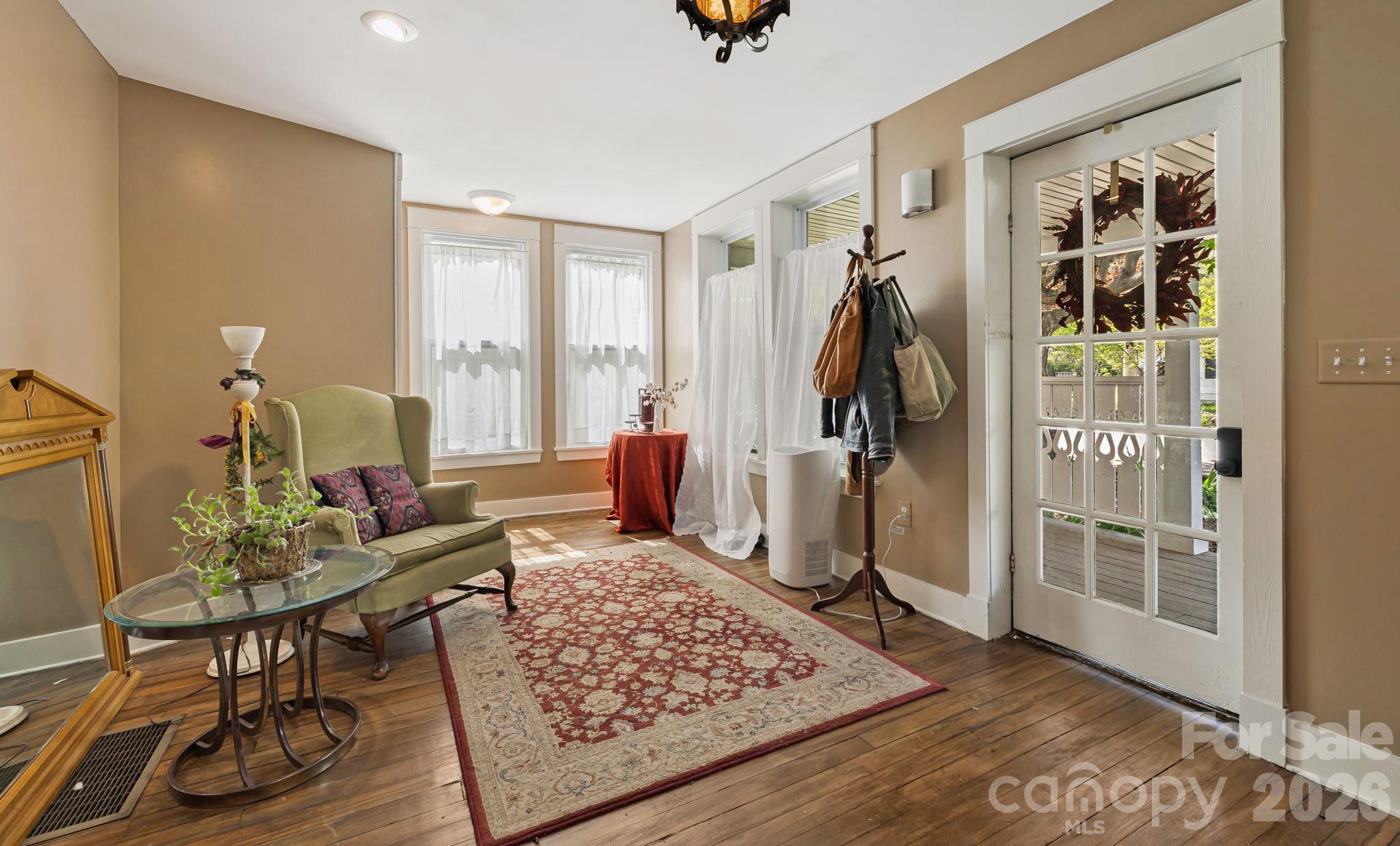 79 Walnut Street — Hot Springs