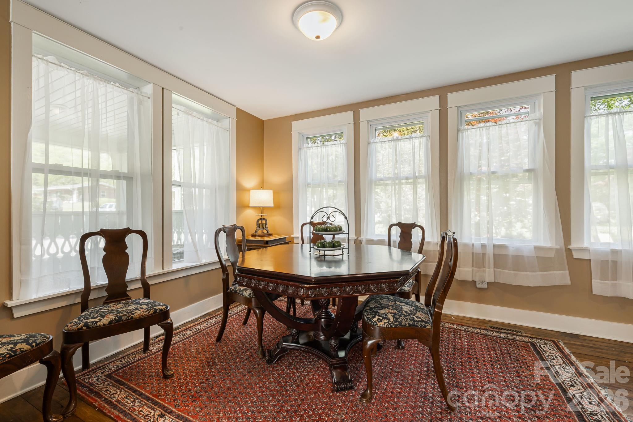 79 Walnut Street — Hot Springs