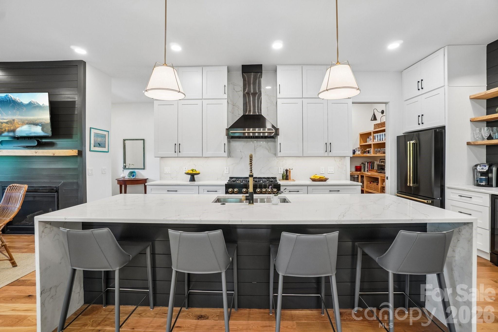 101 Santee Street — Asheville