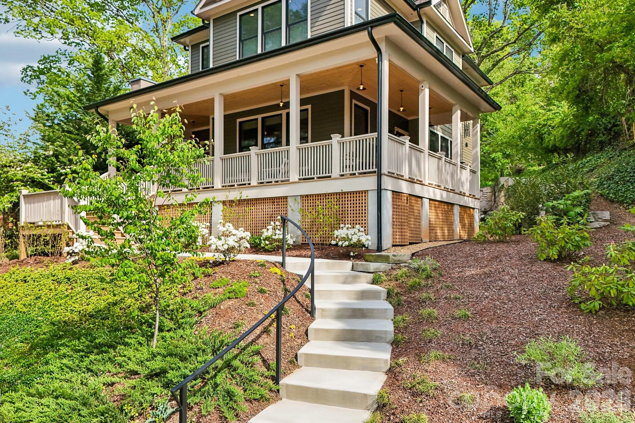 101 Santee Street — Asheville