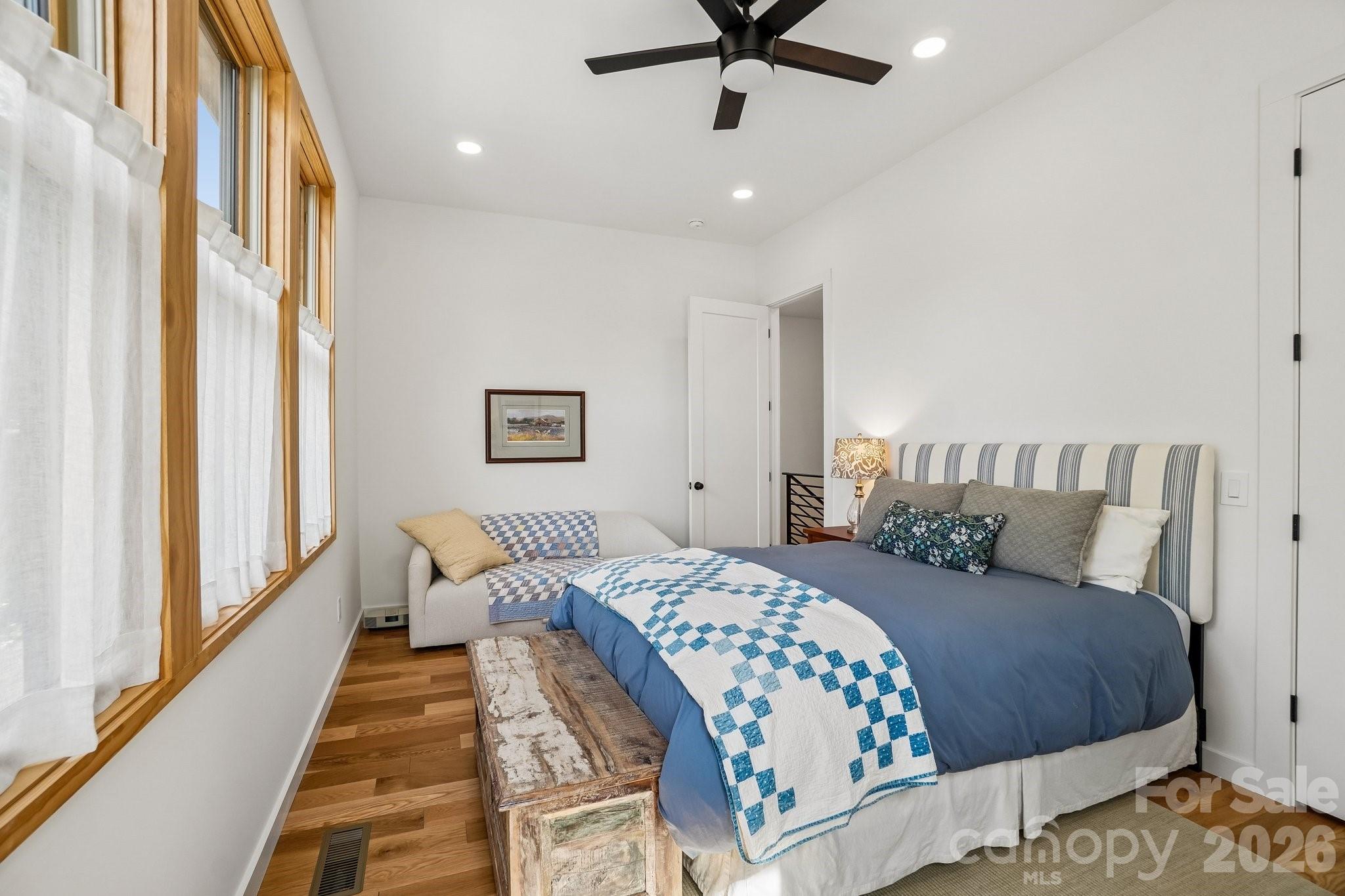 101 Santee Street — Asheville