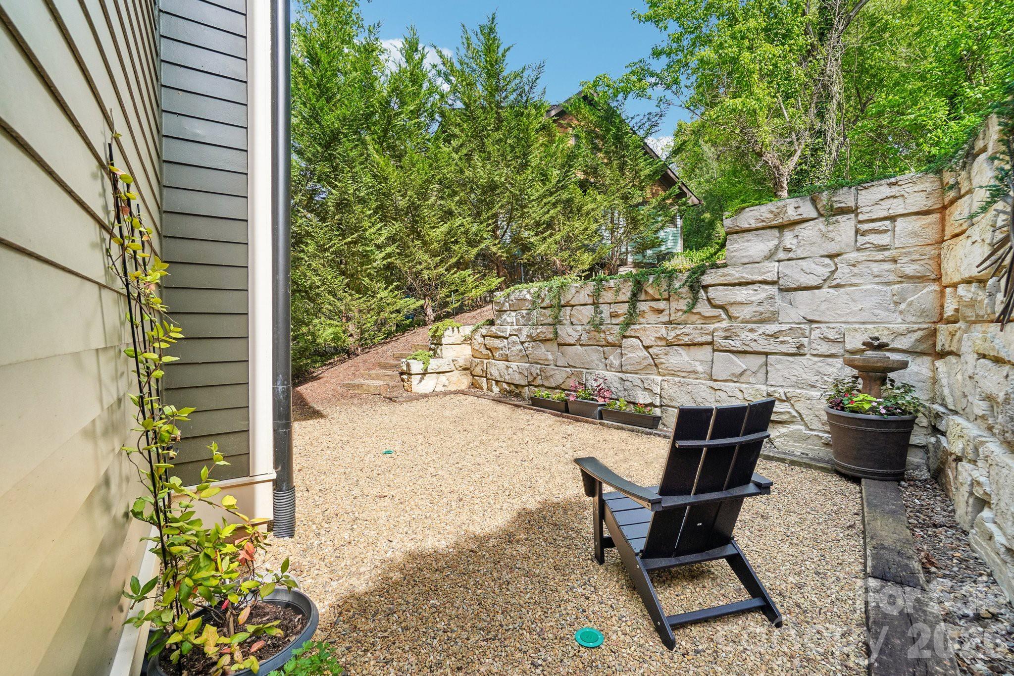 101 Santee Street — Asheville