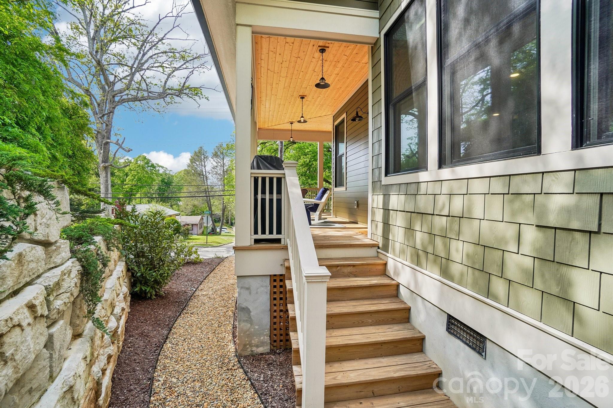 101 Santee Street — Asheville