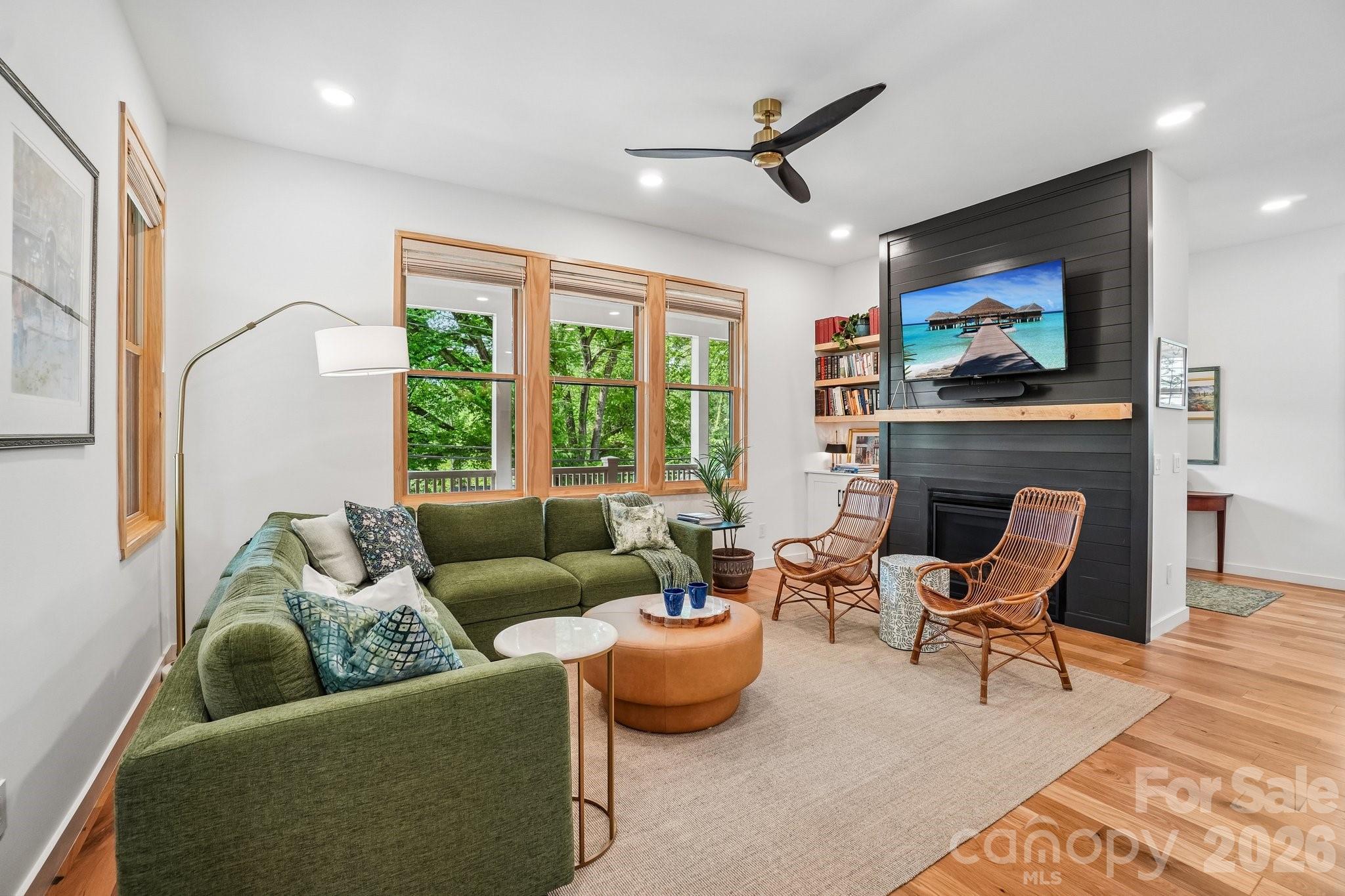 101 Santee Street — Asheville