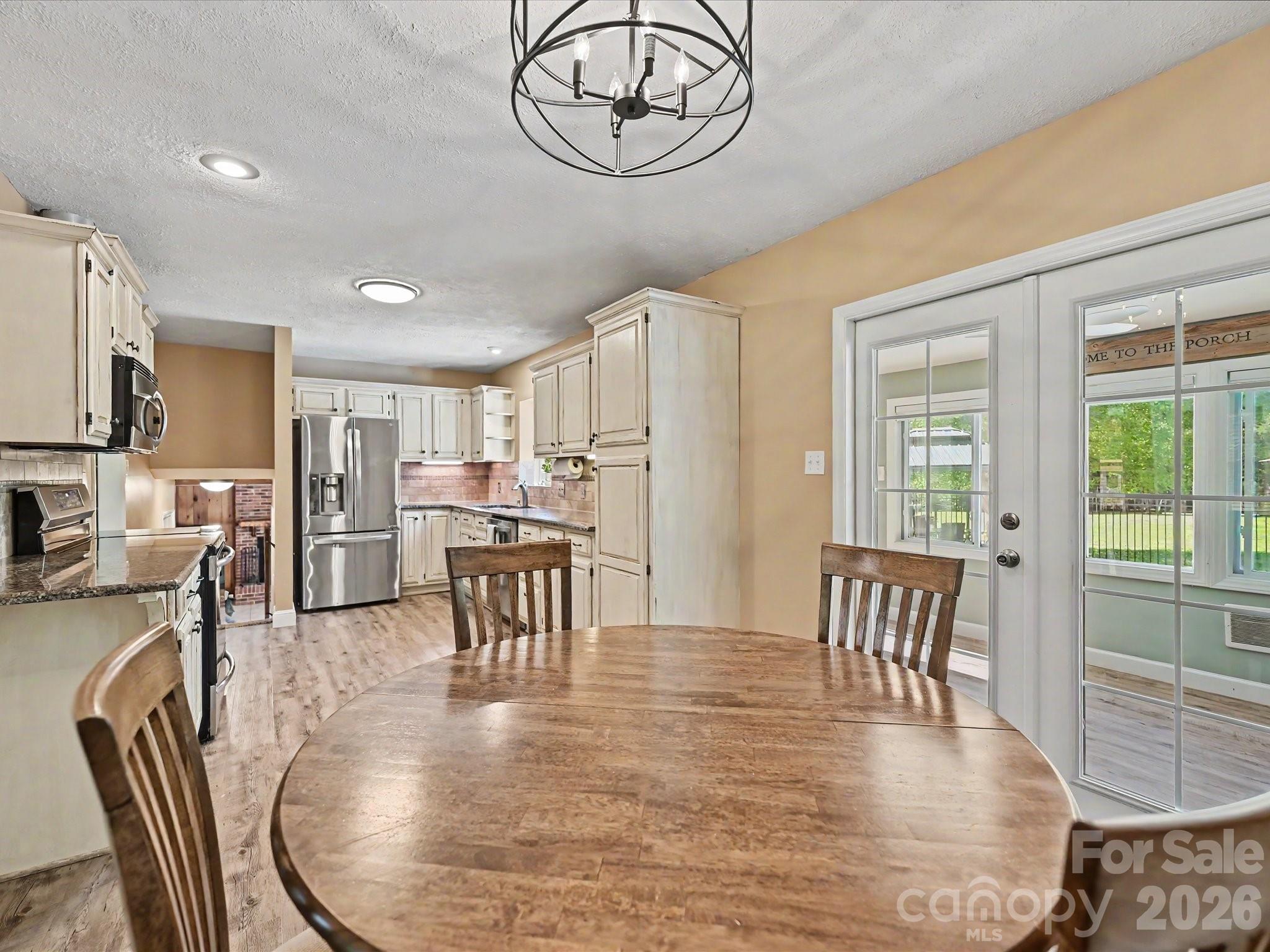 7117 Rock Island Road — Charlotte