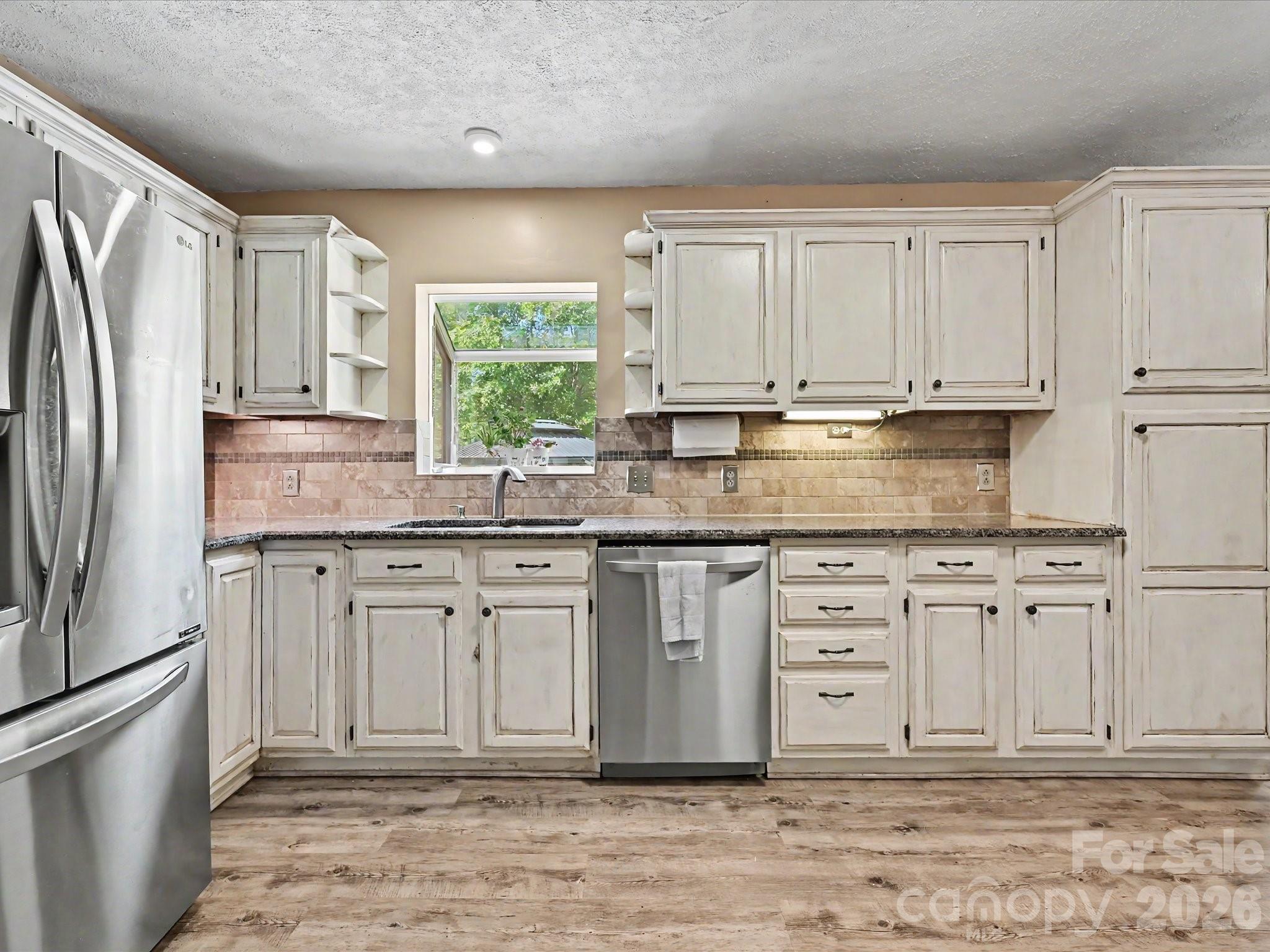 7117 Rock Island Road — Charlotte