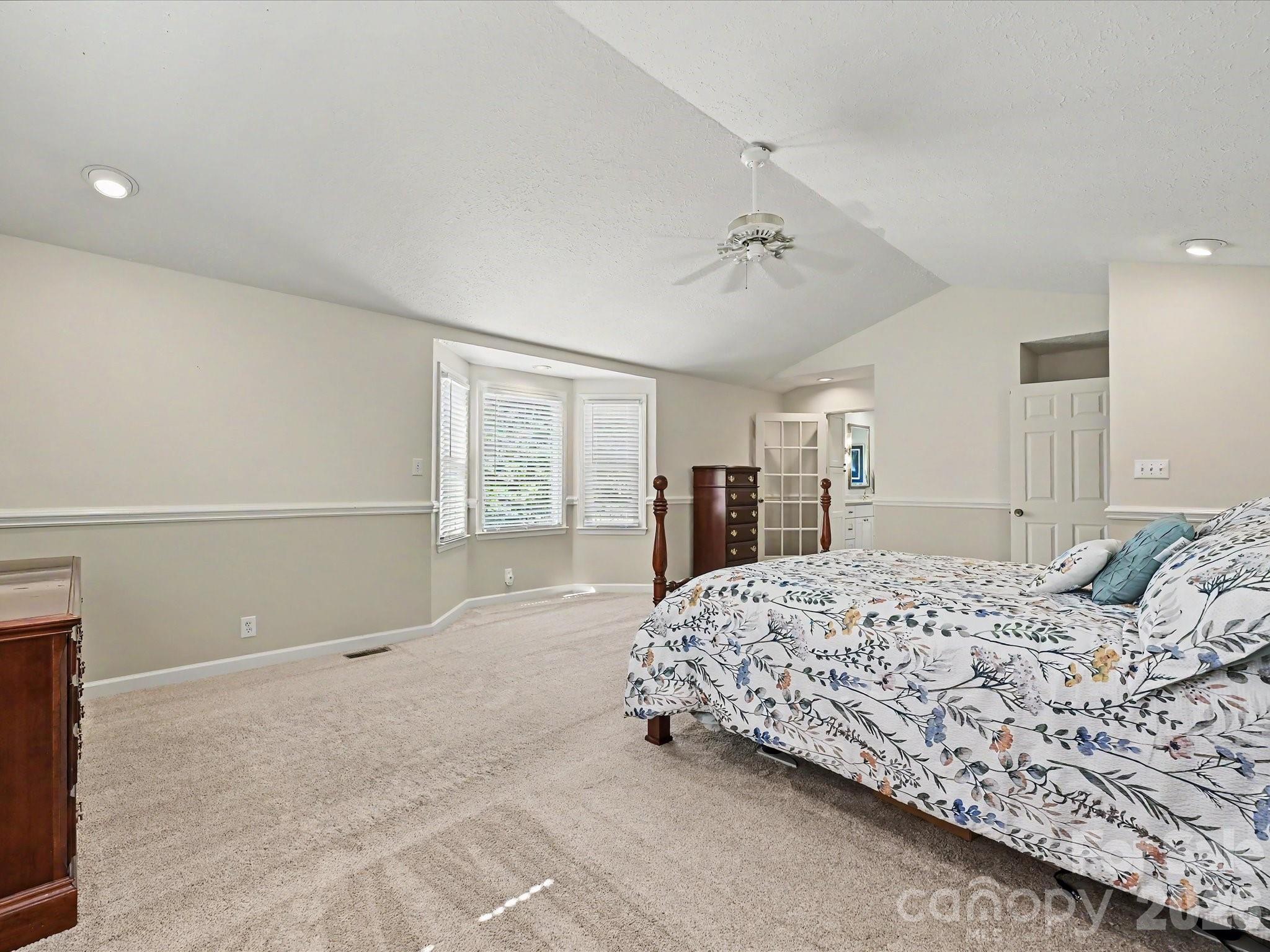 7117 Rock Island Road — Charlotte
