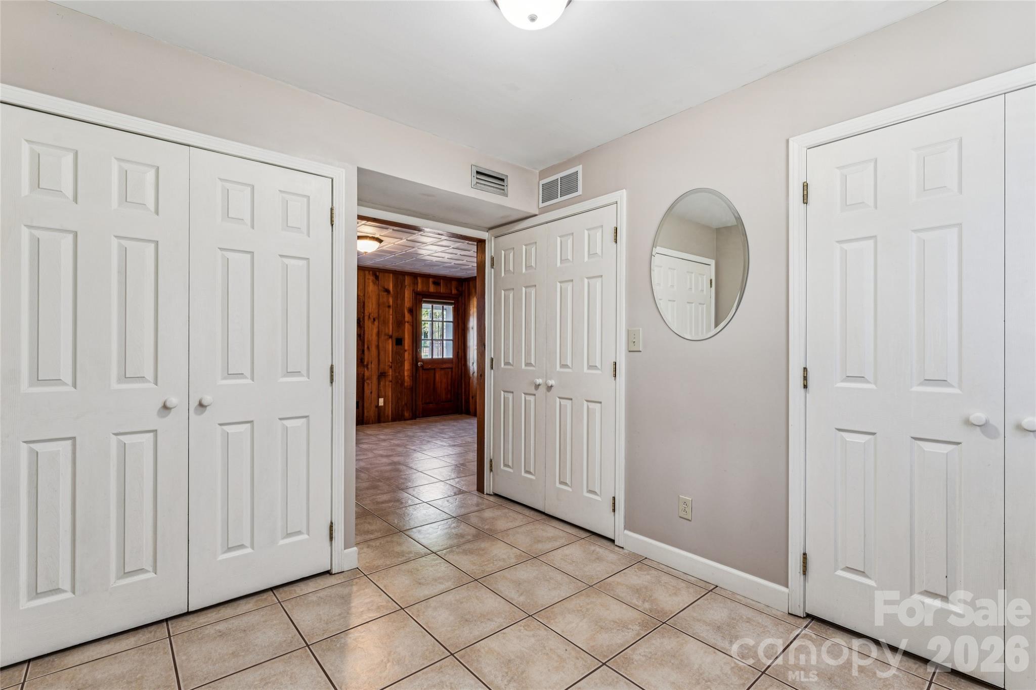7117 Rock Island Road — Charlotte