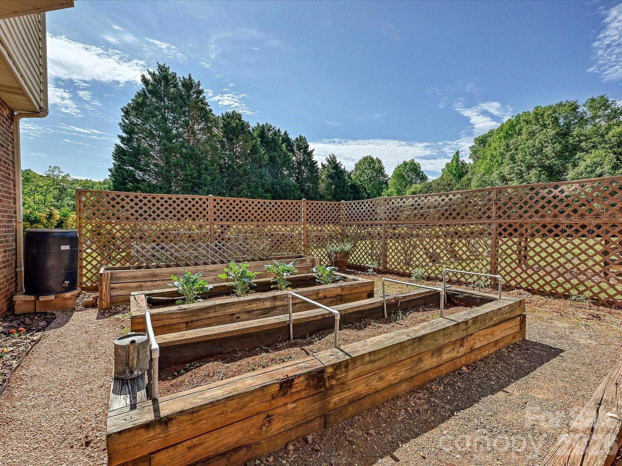 7117 Rock Island Road — Charlotte