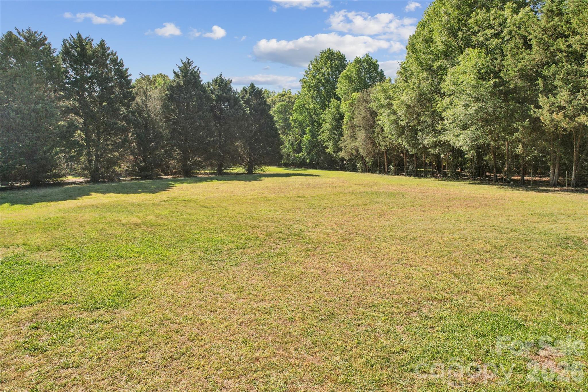 7117 Rock Island Road — Charlotte