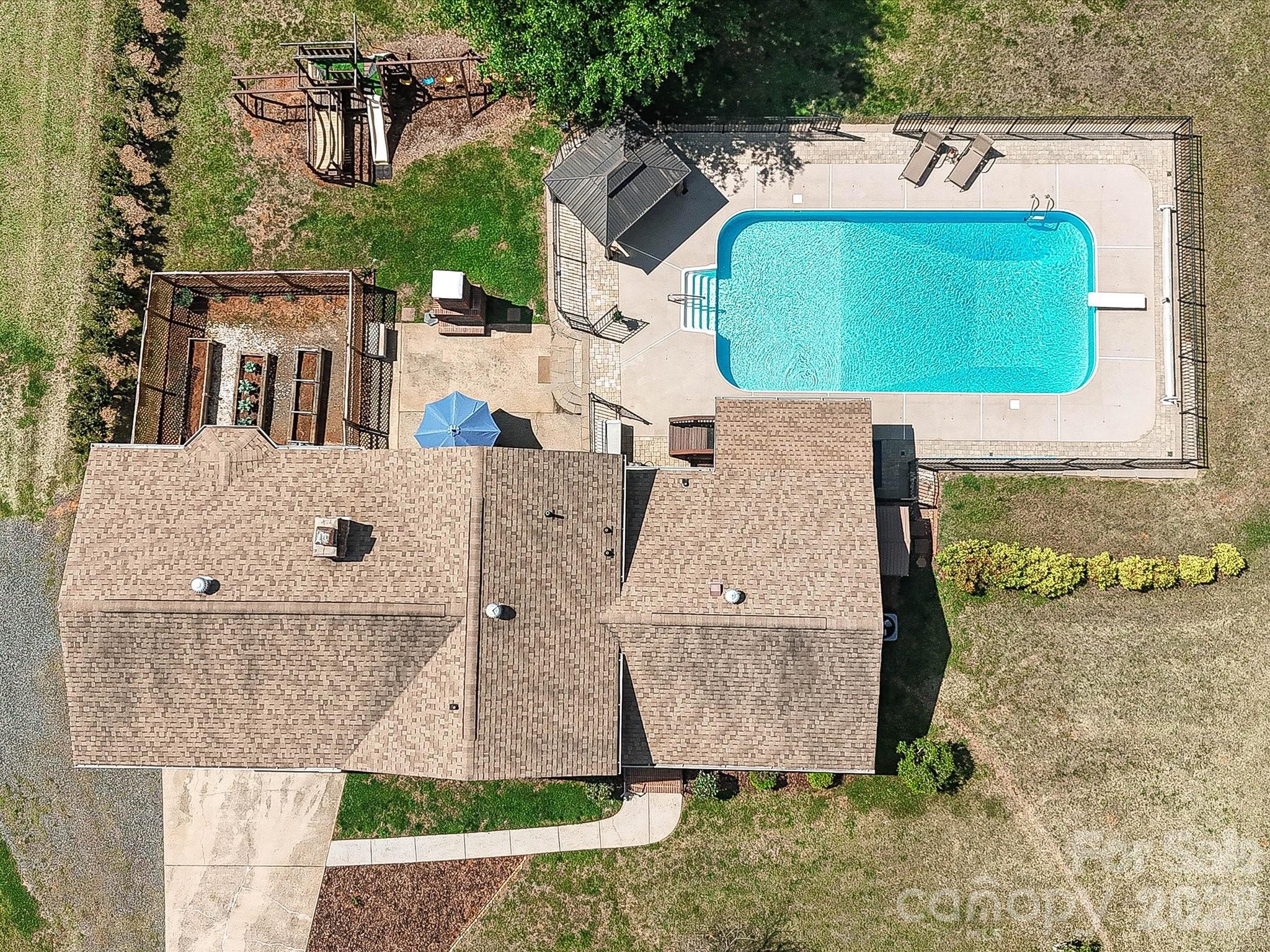 7117 Rock Island Road — Charlotte