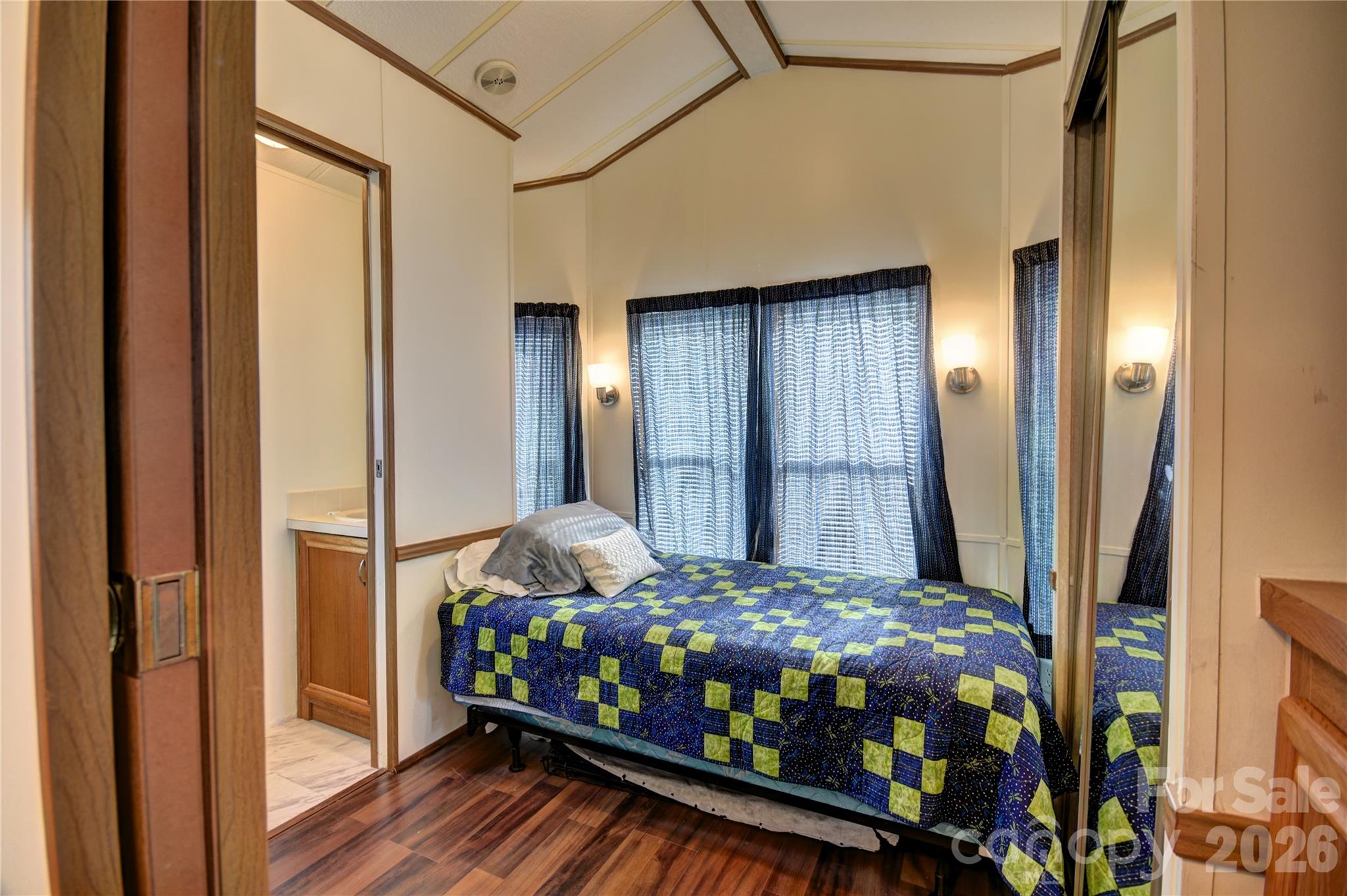 124 Pike Point — Waynesville