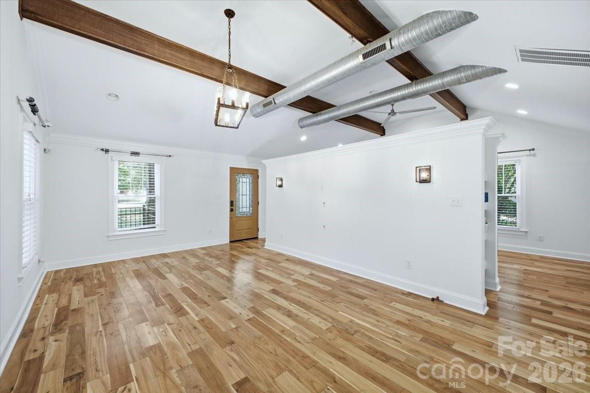 813 Walnut Avenue — Charlotte