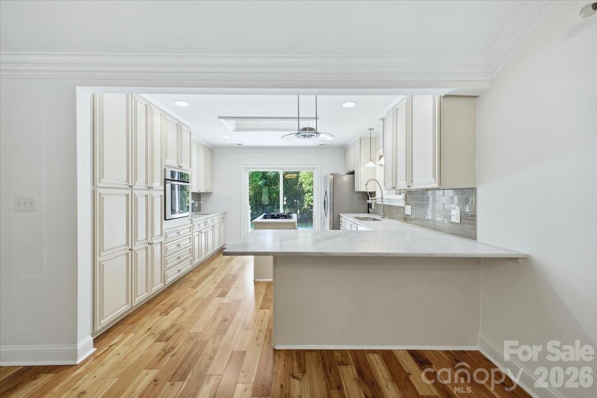 813 Walnut Avenue — Charlotte