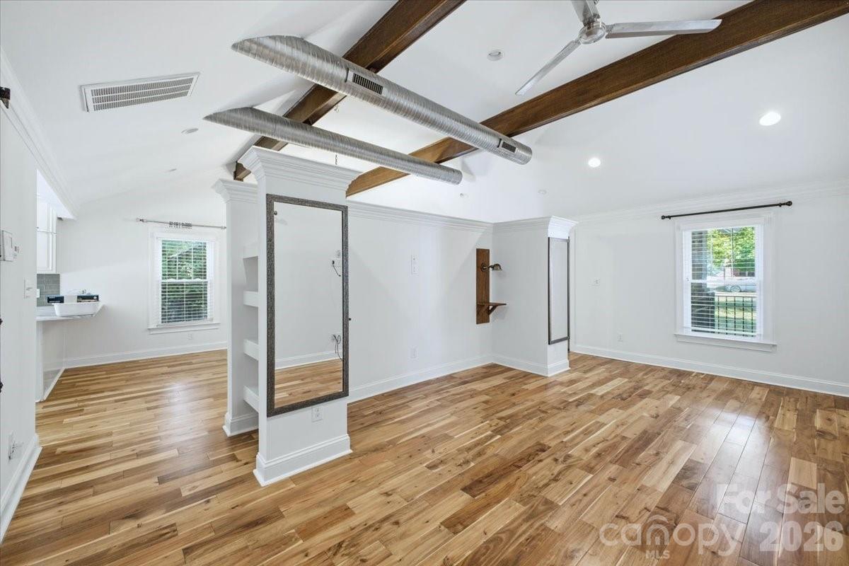 813 Walnut Avenue — Charlotte