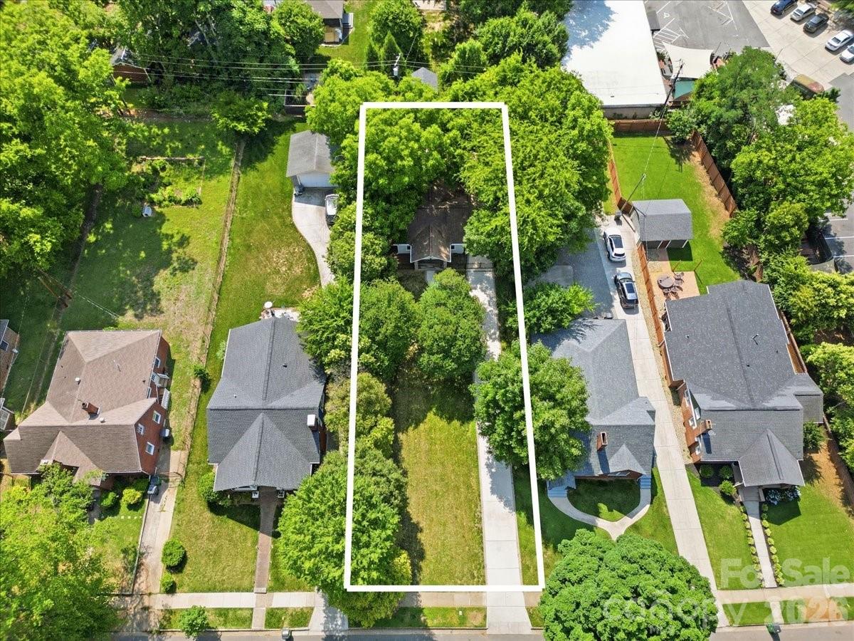 813 Walnut Avenue — Charlotte