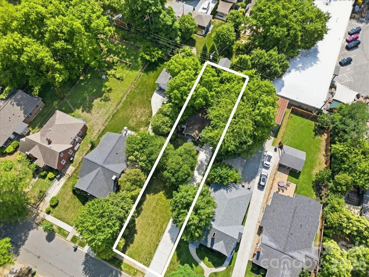 813 Walnut Avenue — Charlotte