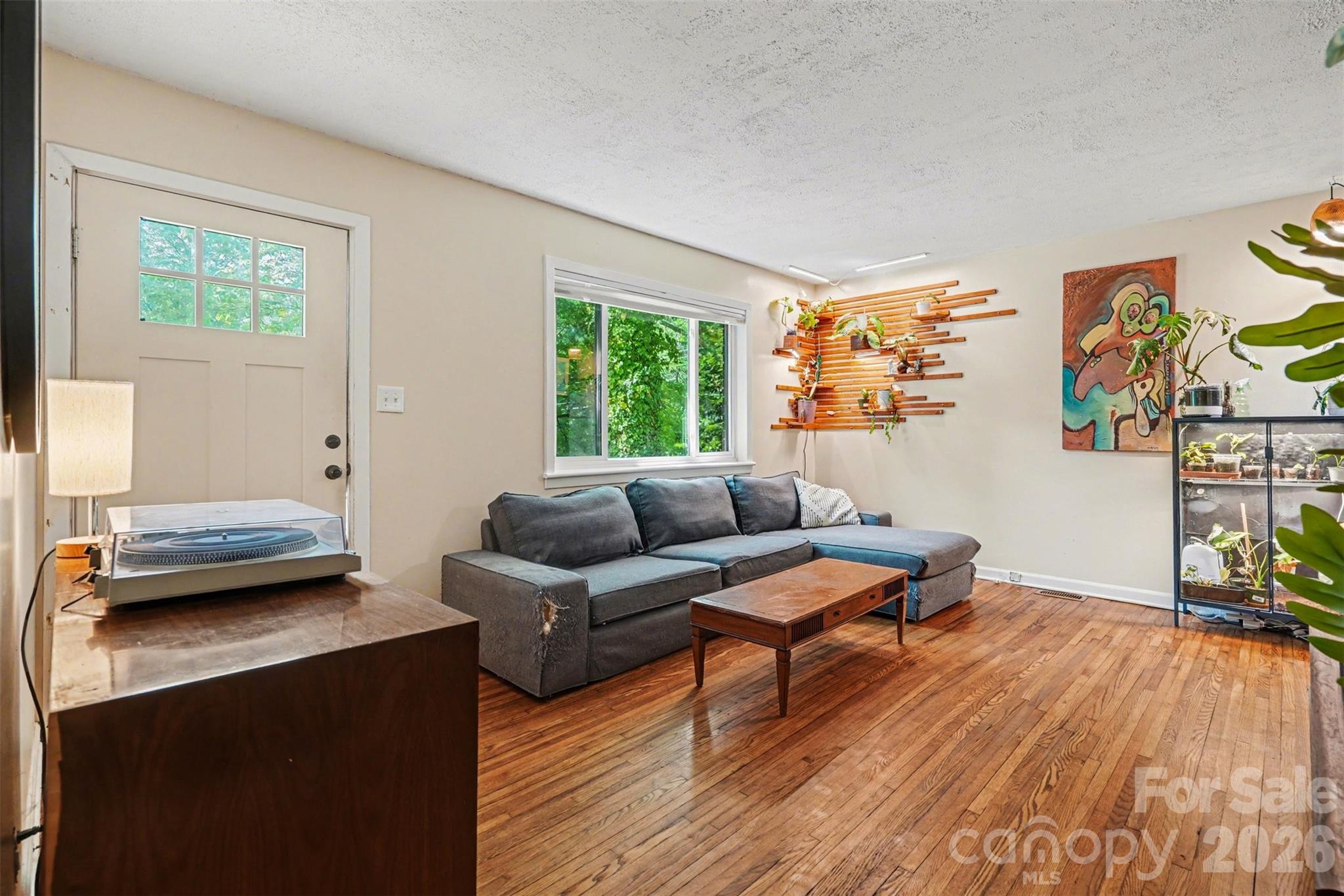 3942 Glenville Avenue — Charlotte