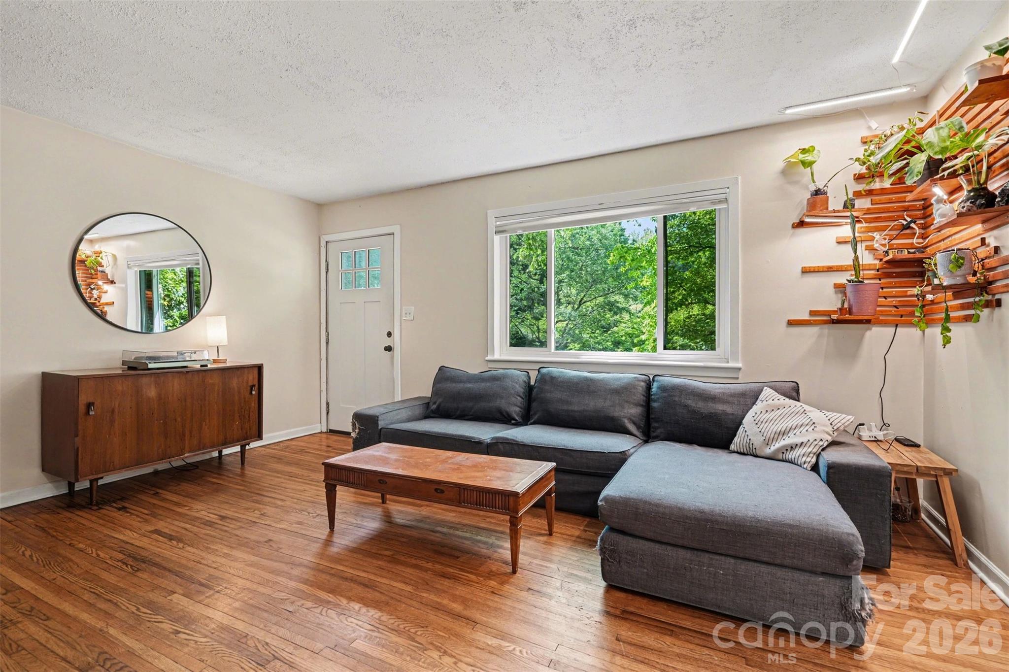 3942 Glenville Avenue — Charlotte