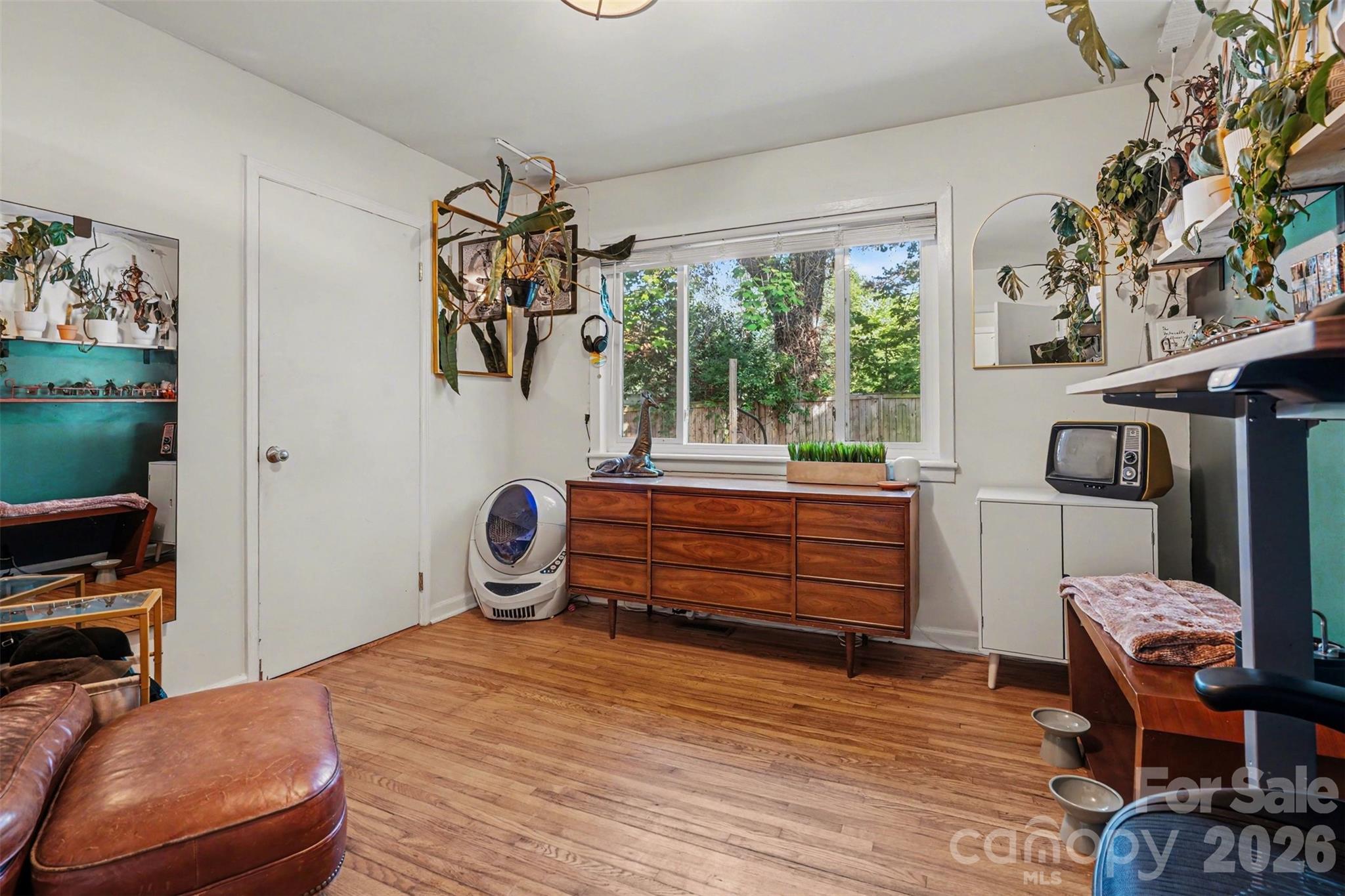 3942 Glenville Avenue — Charlotte