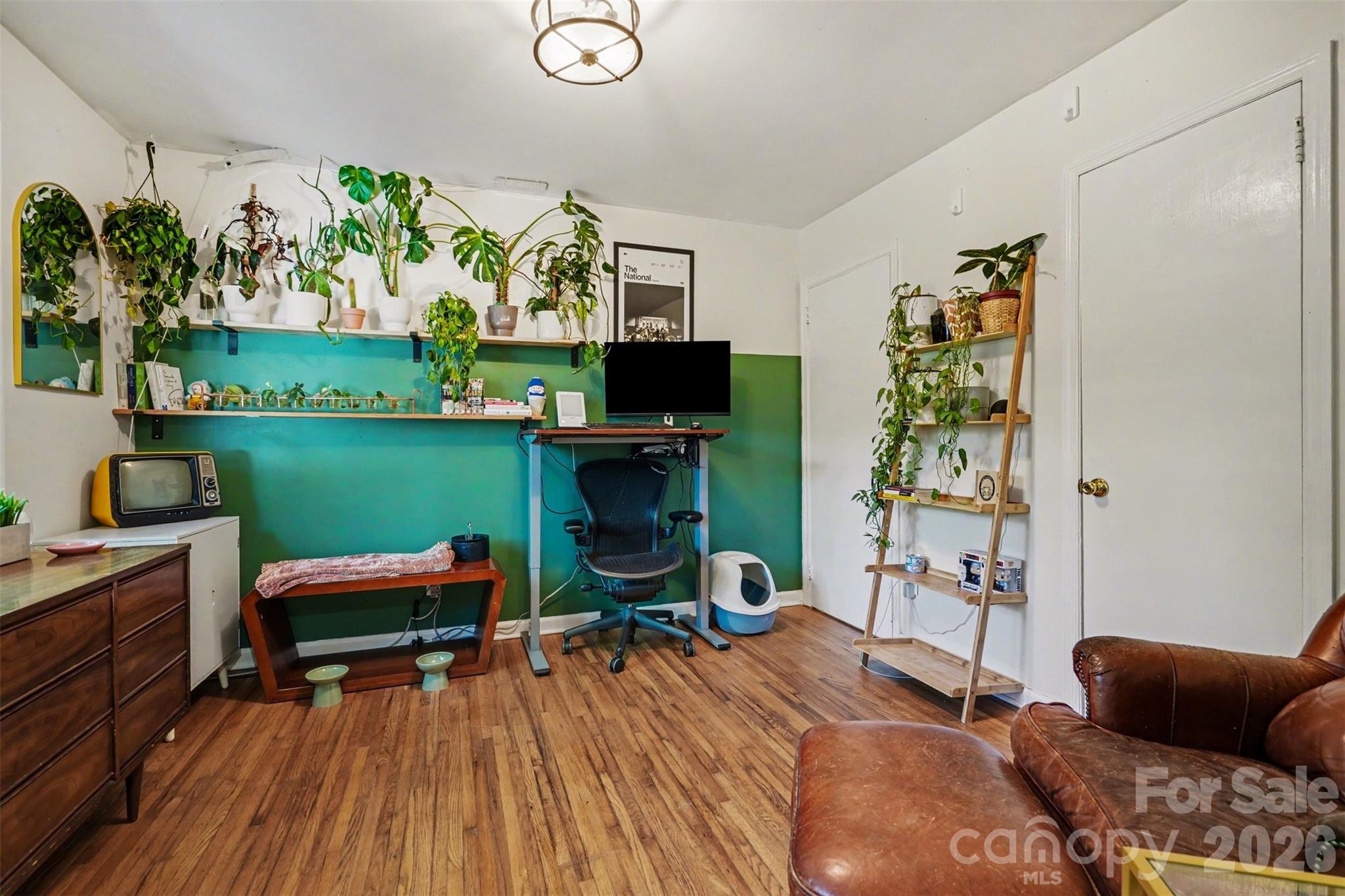 3942 Glenville Avenue — Charlotte