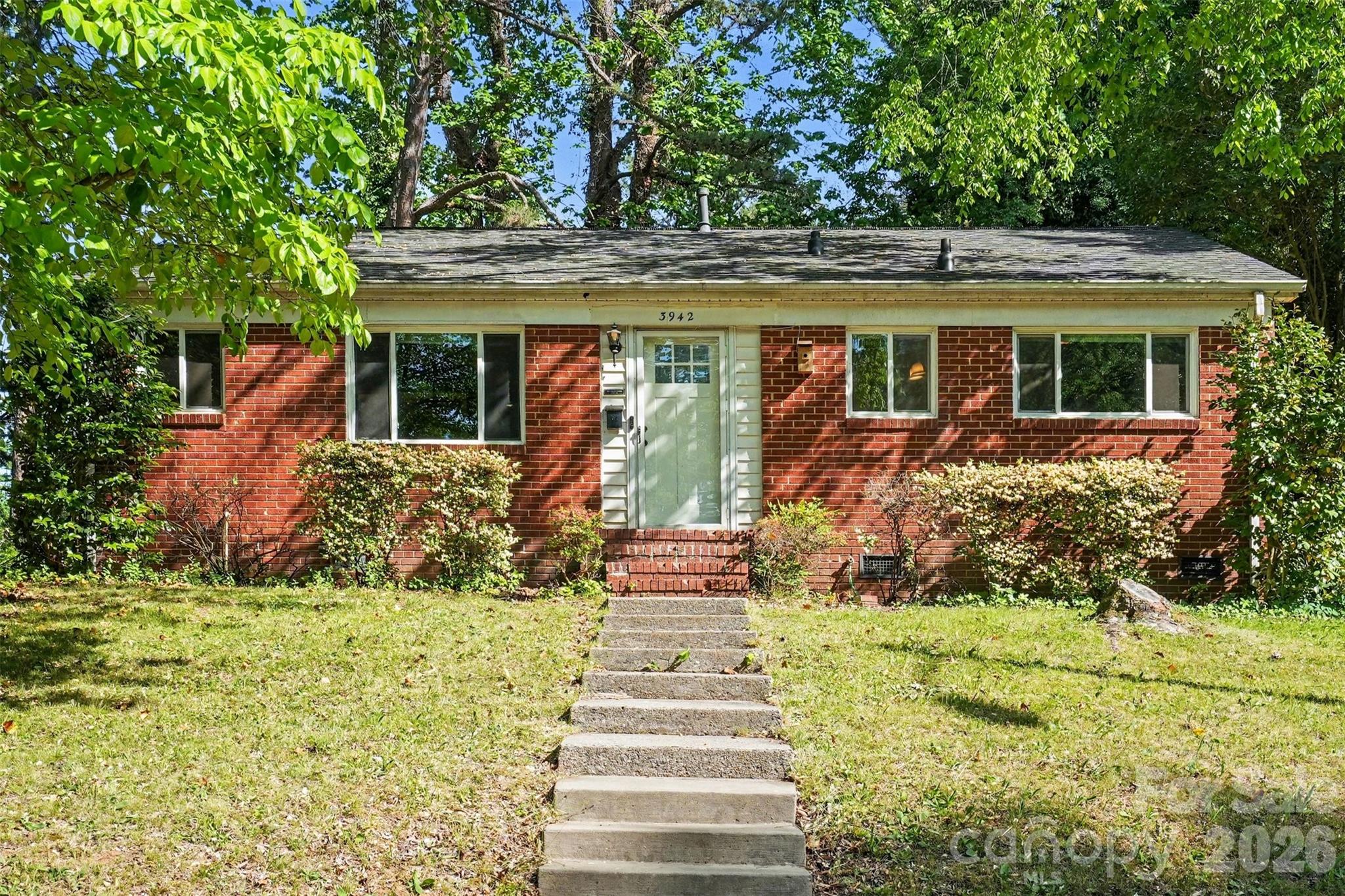 3942 Glenville Avenue — Charlotte